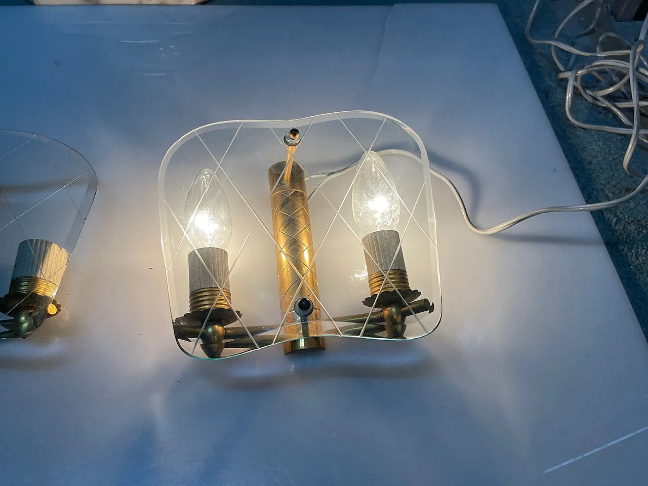 Pair of glass and brass sconces by Pietro Chiesa, 1940s 3