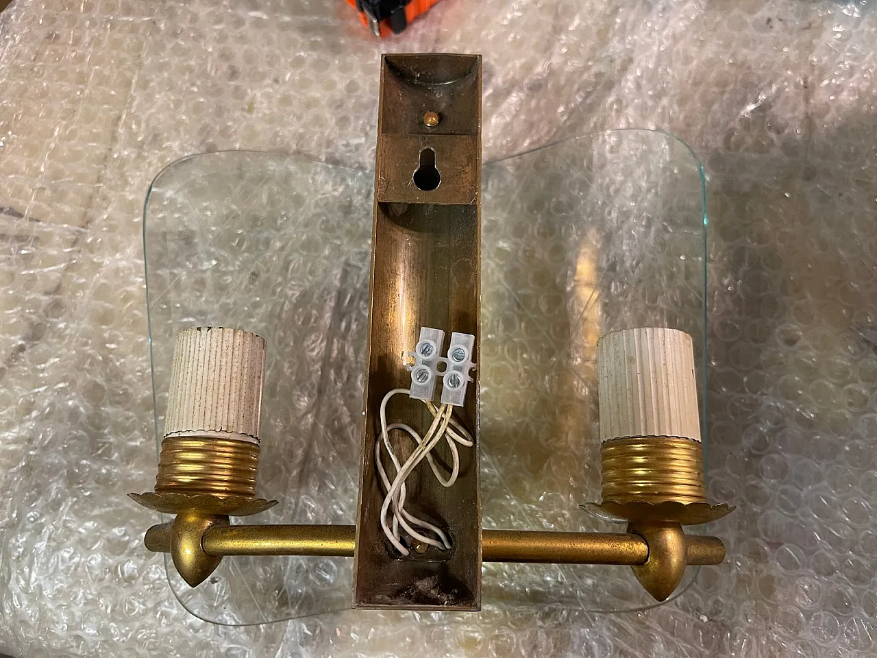 Pair of glass and brass sconces by Pietro Chiesa, 1940s 5