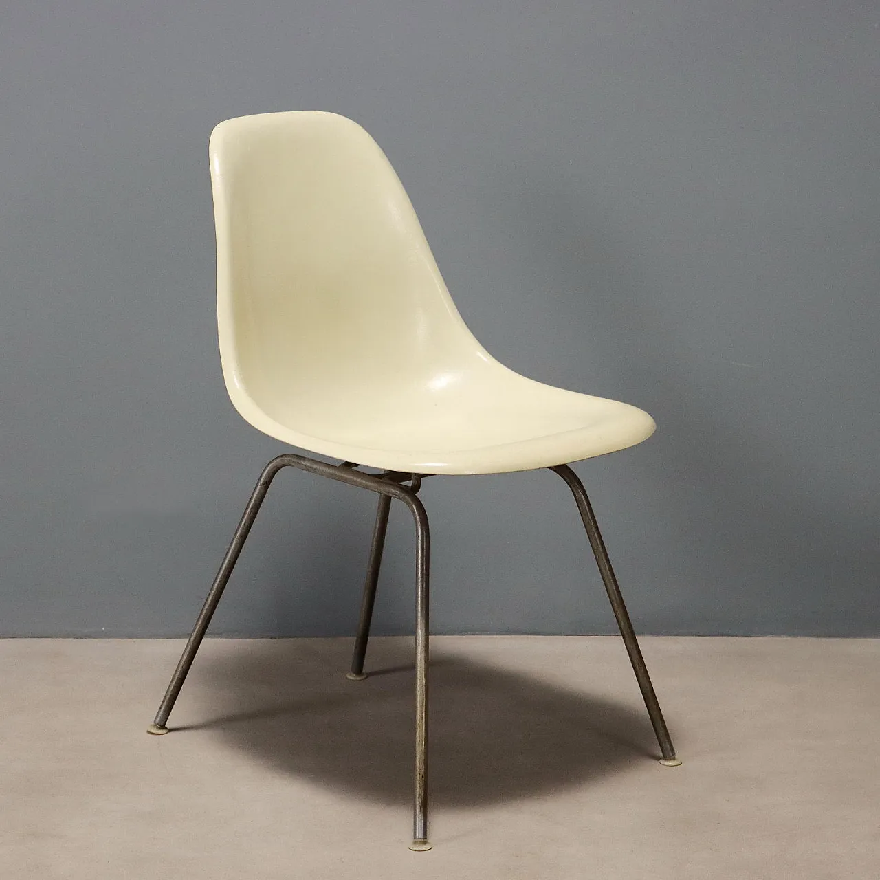 Sedia DSS di Charles & Ray Eames per Herman Miller, '900 1