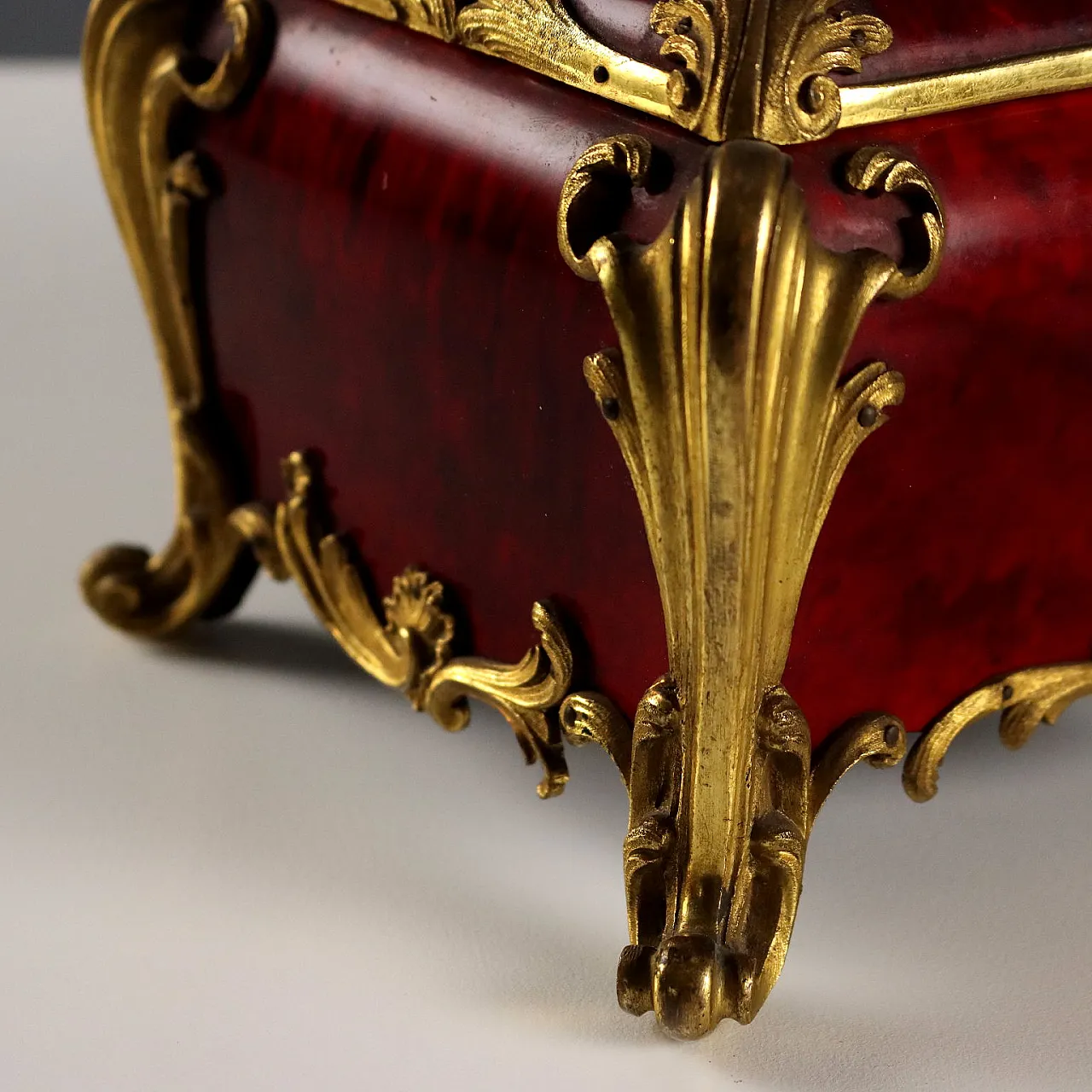 Napoleon III wooden and bronze jewelery box, 20th century 7