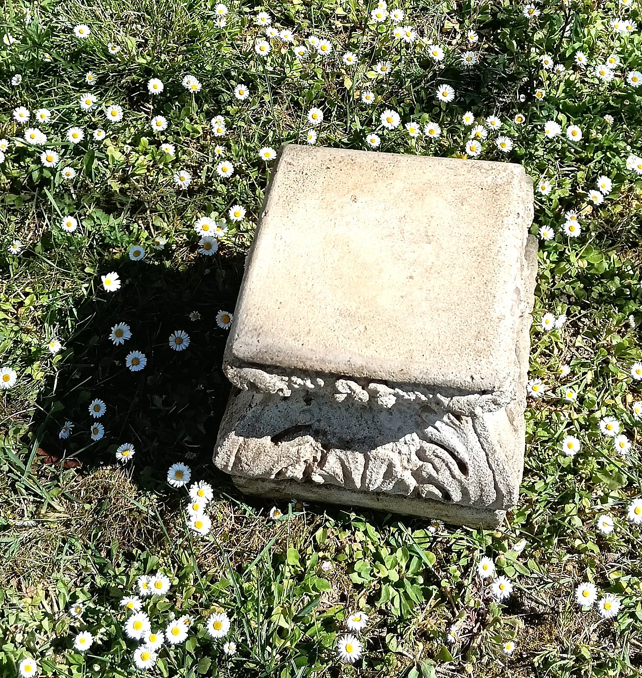 Capitello Corinzio, in cemento, anni '40 4