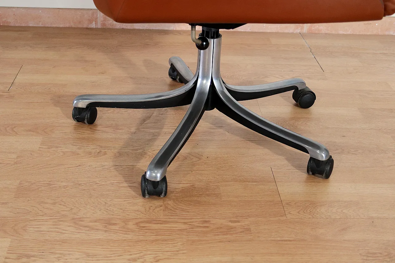 Sedia da ufficio Tecno P126 di Osvaldo Borsani per Tecno, anni '60 8