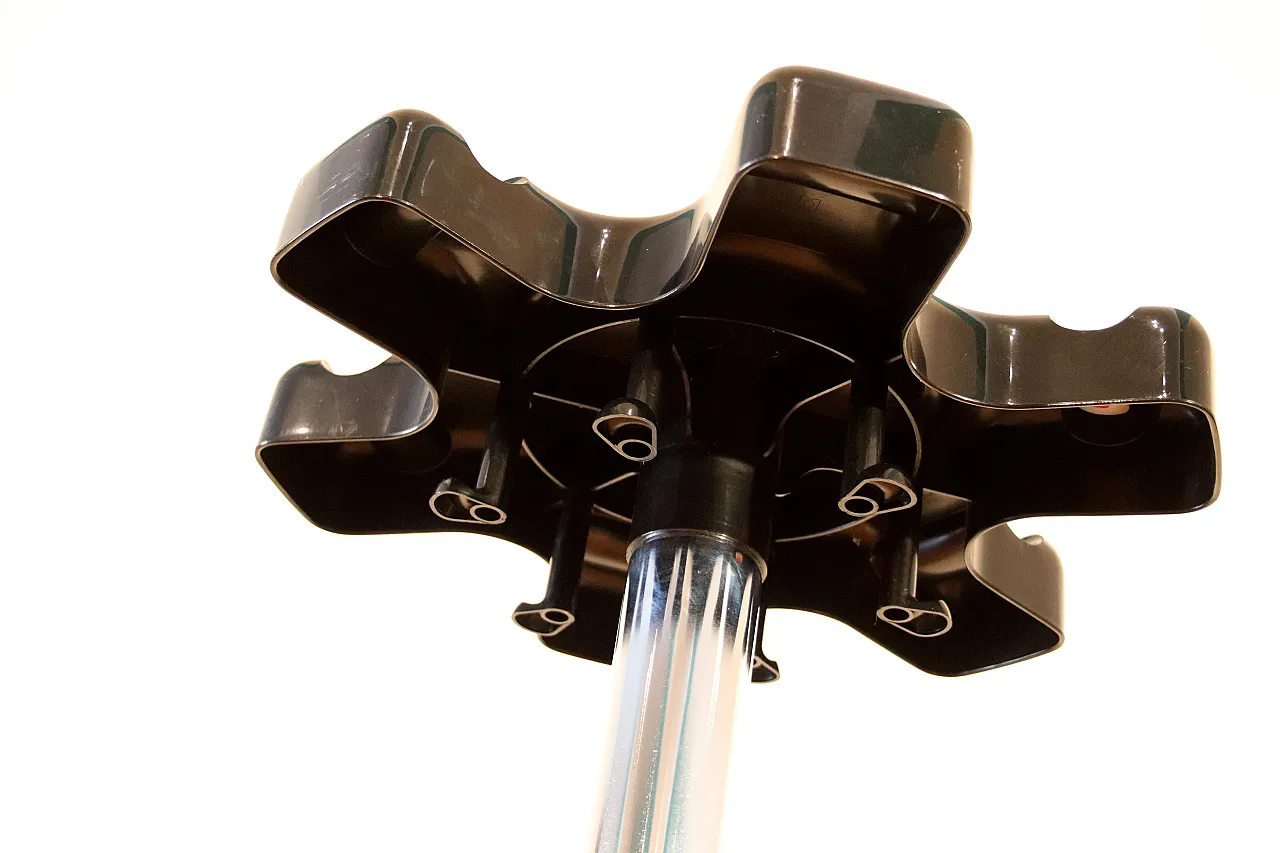 Appendiabiti VIP di P.Orlandini & R.Lucci per Velca, anni '70 16