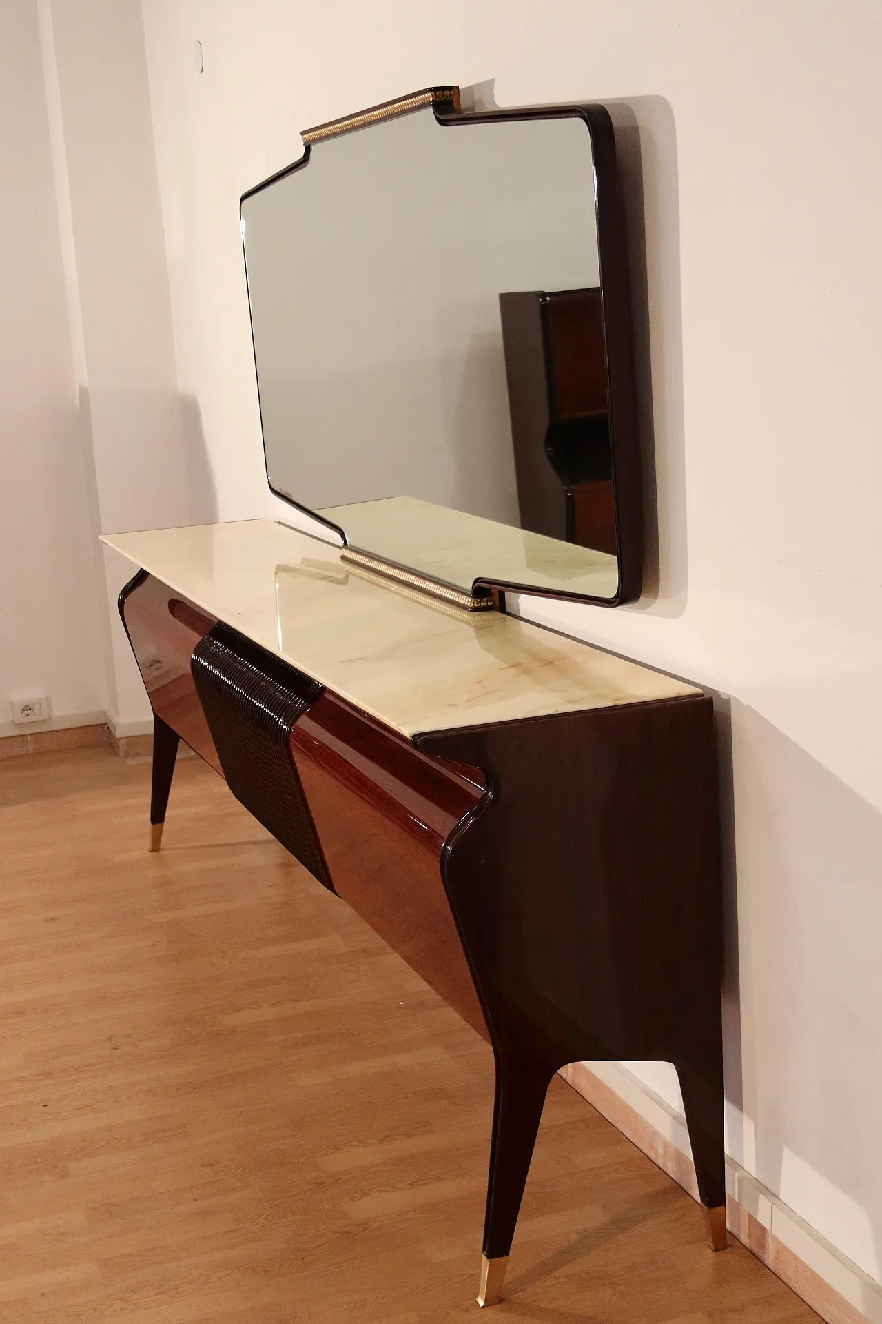 Credenza Mid-Century in legno di Osvaldo Borsani, anni '50 14