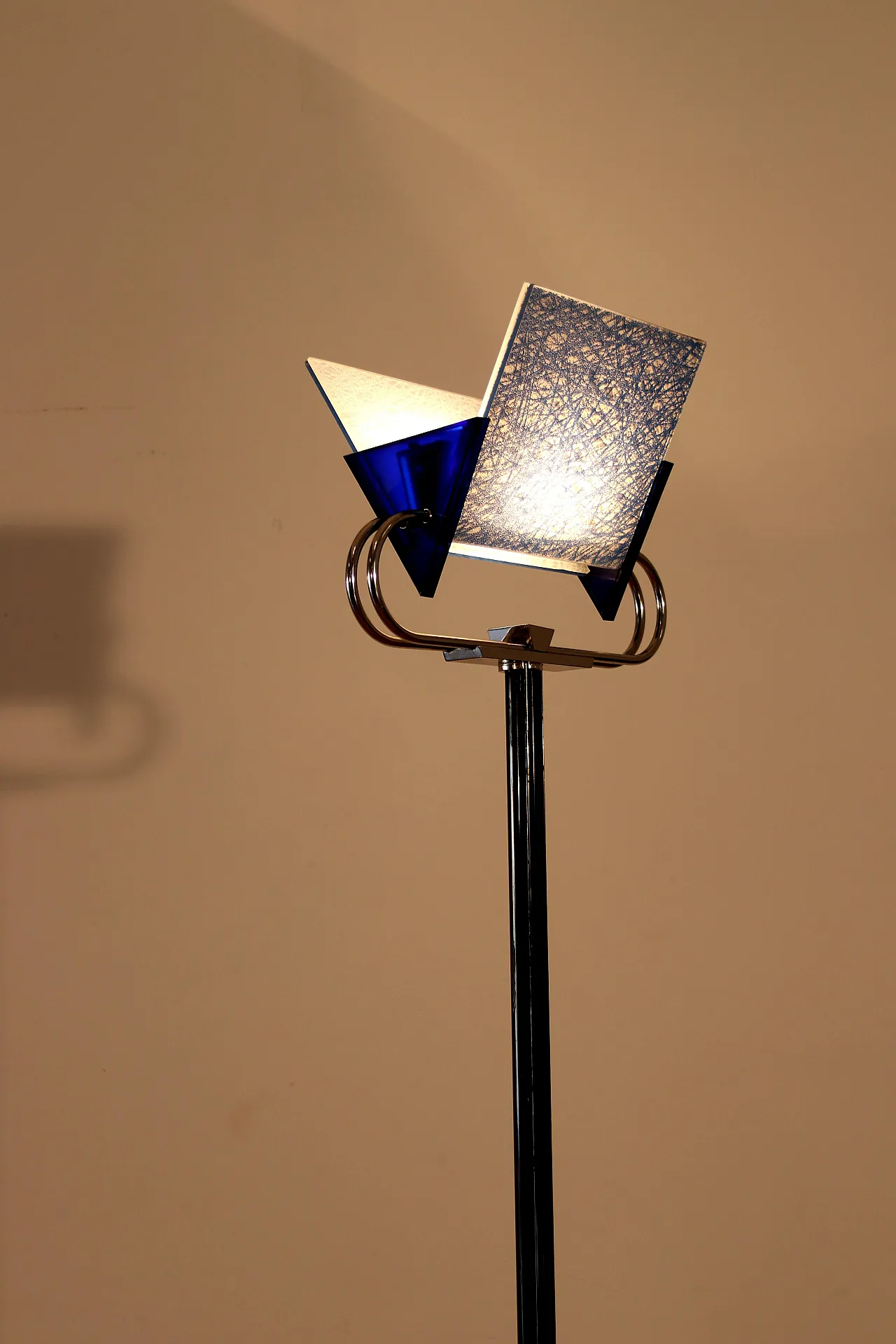 Lampada Triana di Arteluce, Perry King e Santiago Miranda, anni '80 4