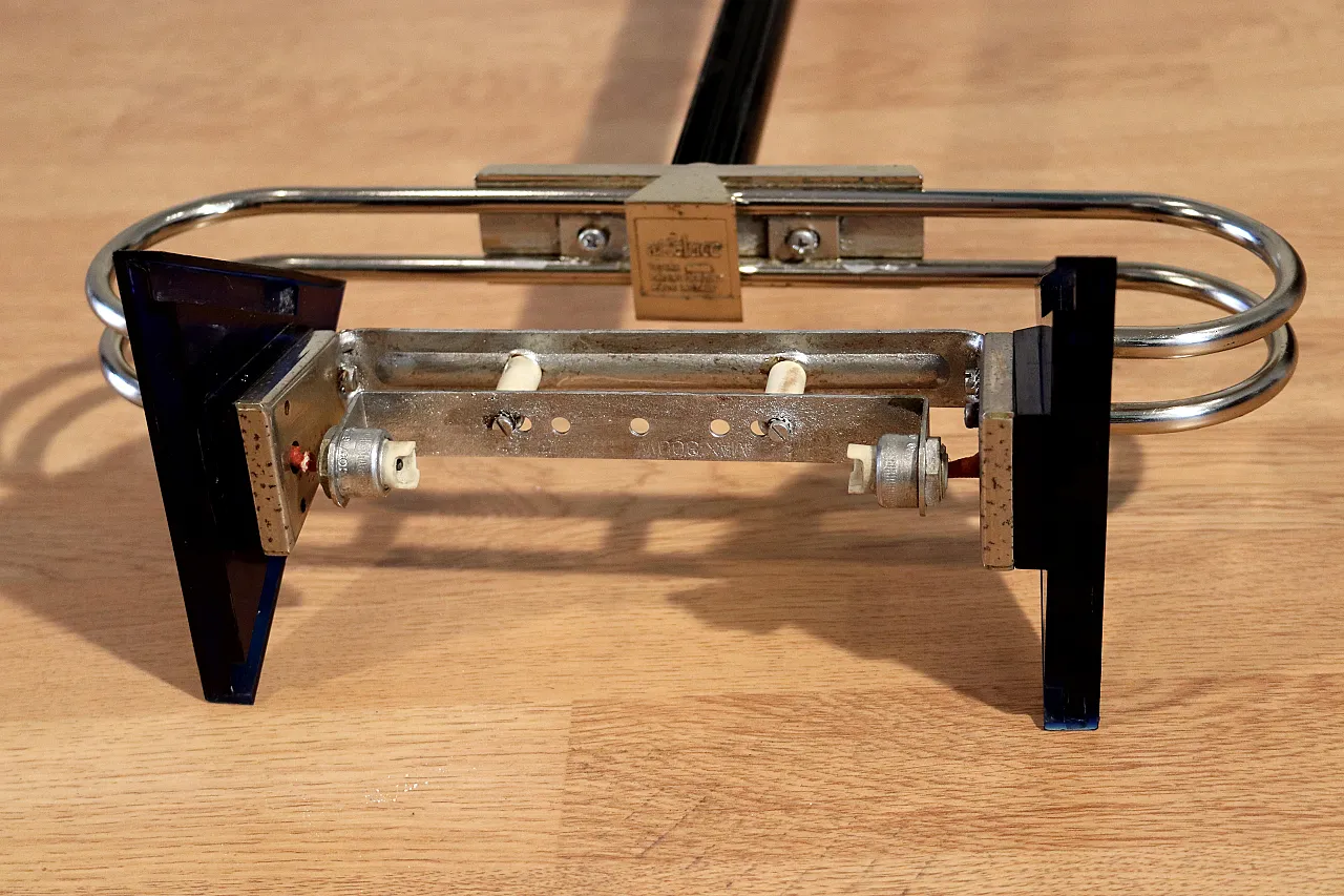 Lampada Triana di Arteluce, Perry King e Santiago Miranda, anni '80 15