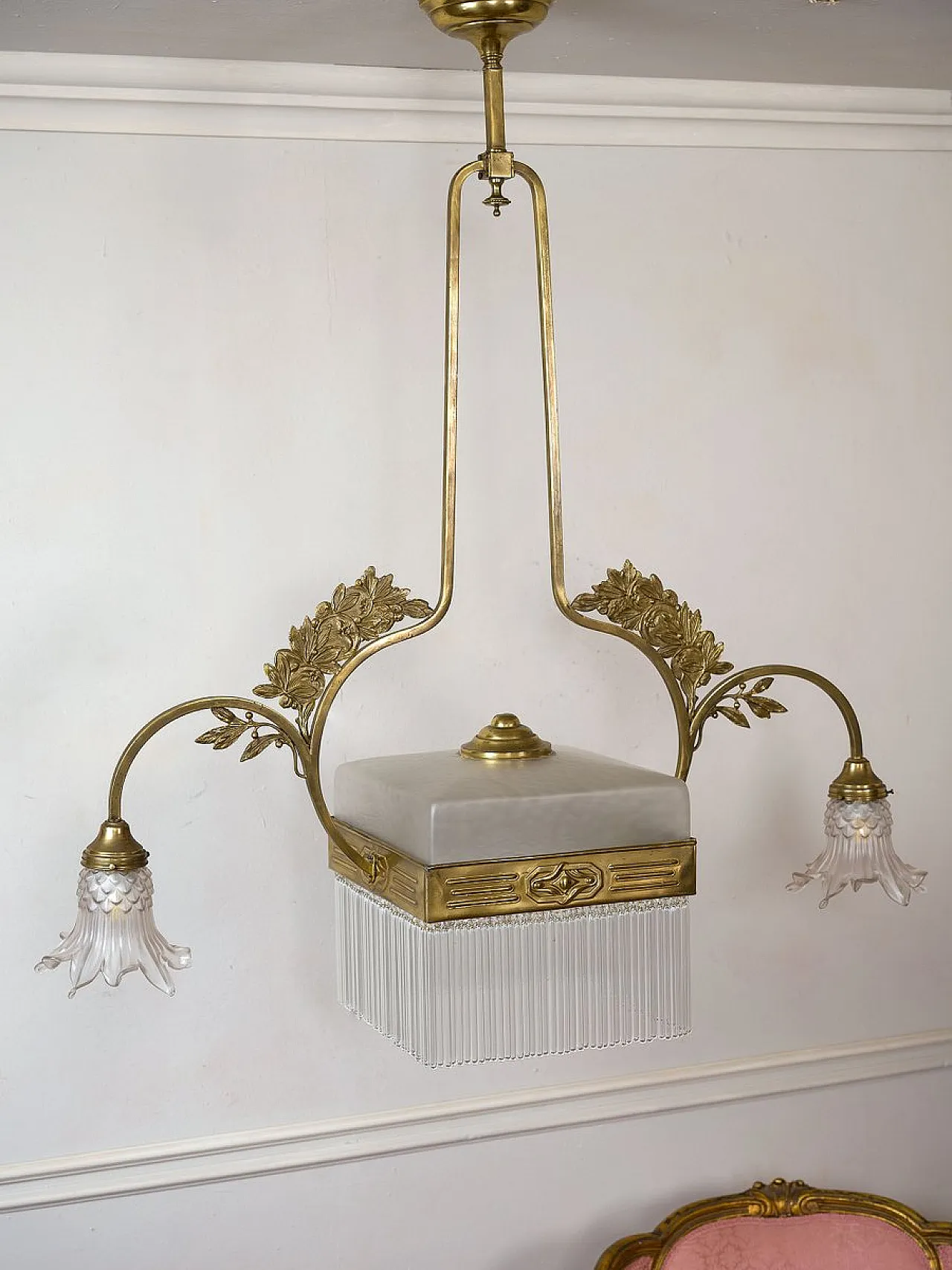 Pendant with floral ornaments in brass and Murano glass, 19th century 3