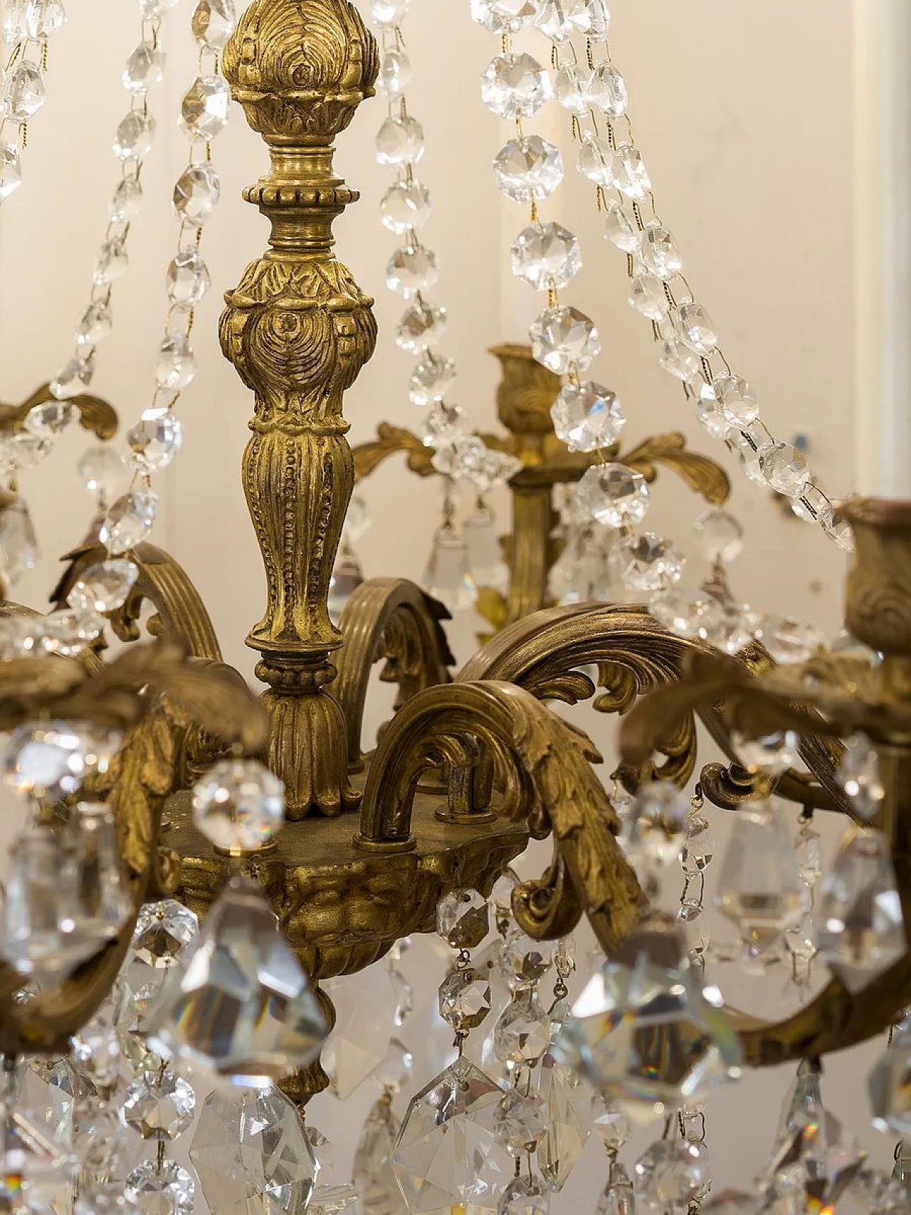 Lampadario Luigi XVI in bronzo e cristallo, anni '40 7