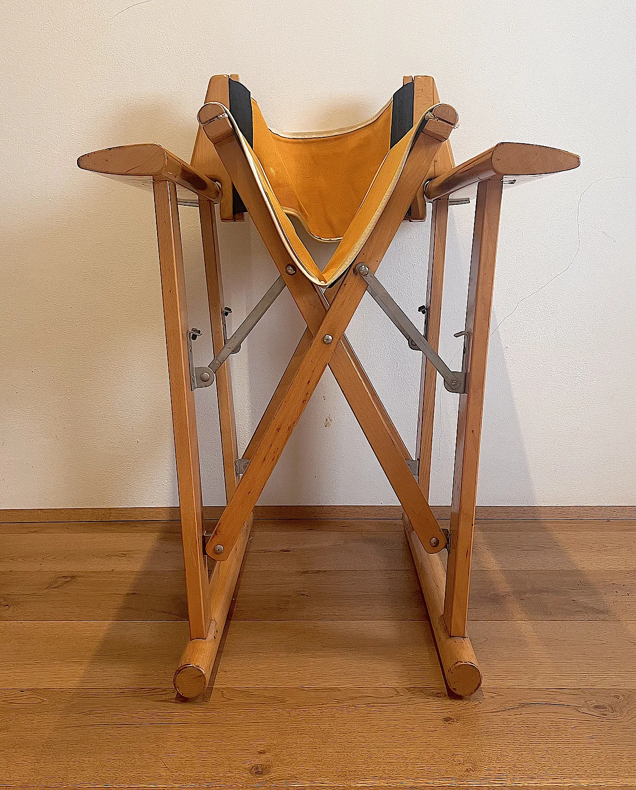 Sedia regista Fratelli Reguitti disegnata da Carlo Haunerk, anni '70 15