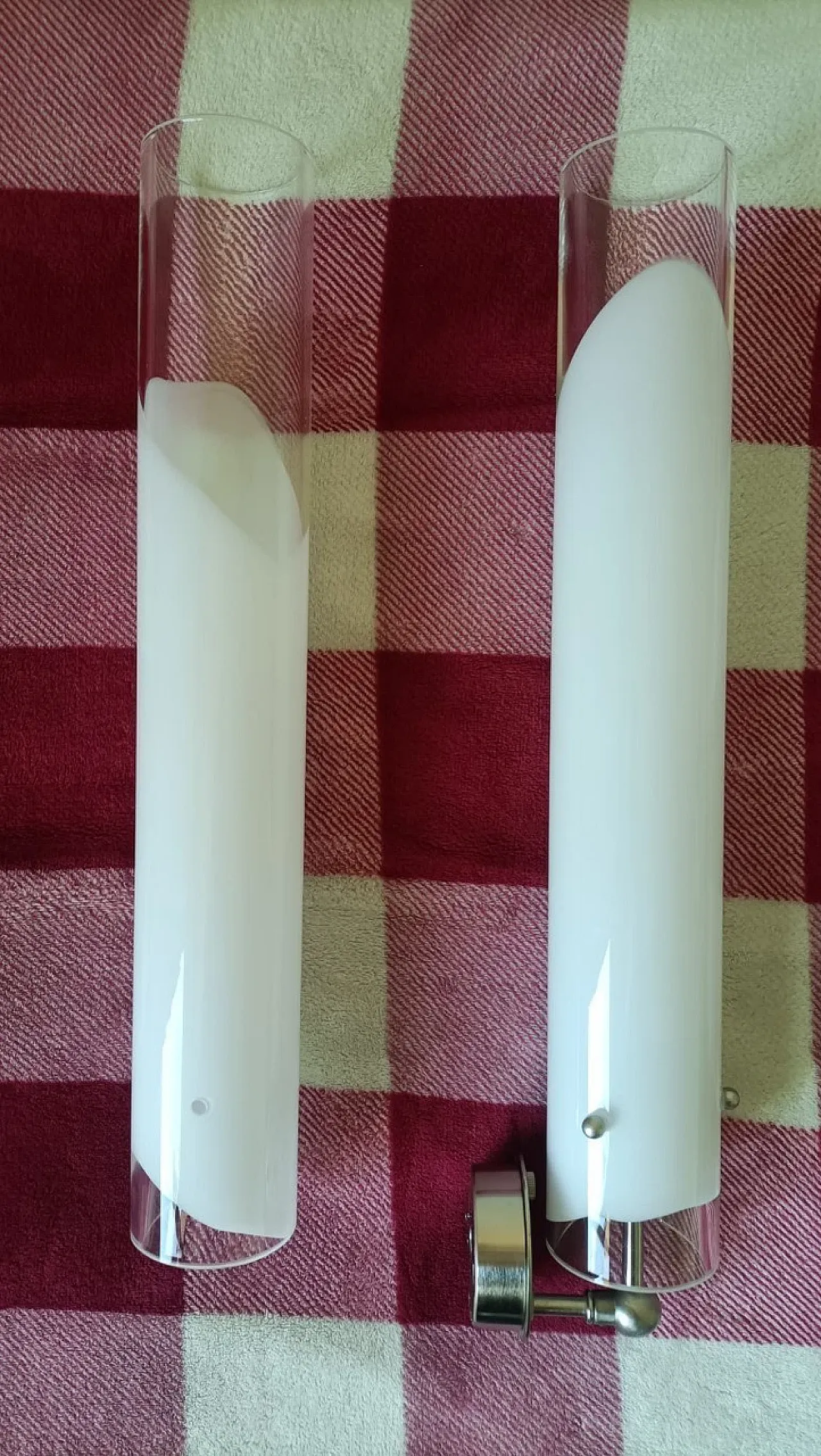 Pair of Vistosi Lio 48 sconces, 20th century 1