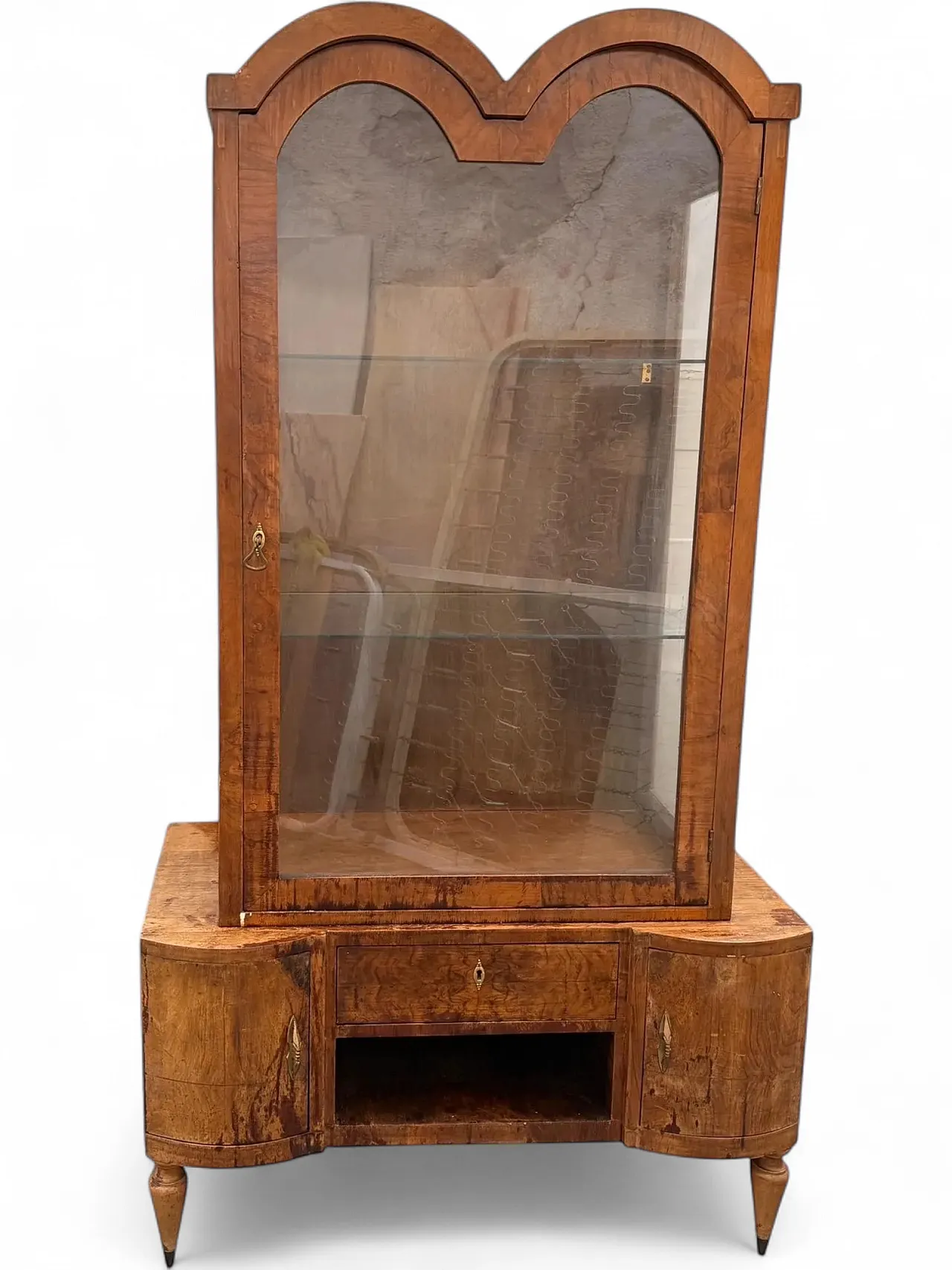 Double-leaf wooden display case, early 20th century 11