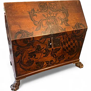 Lacquered noble blanket chest, late 18th century