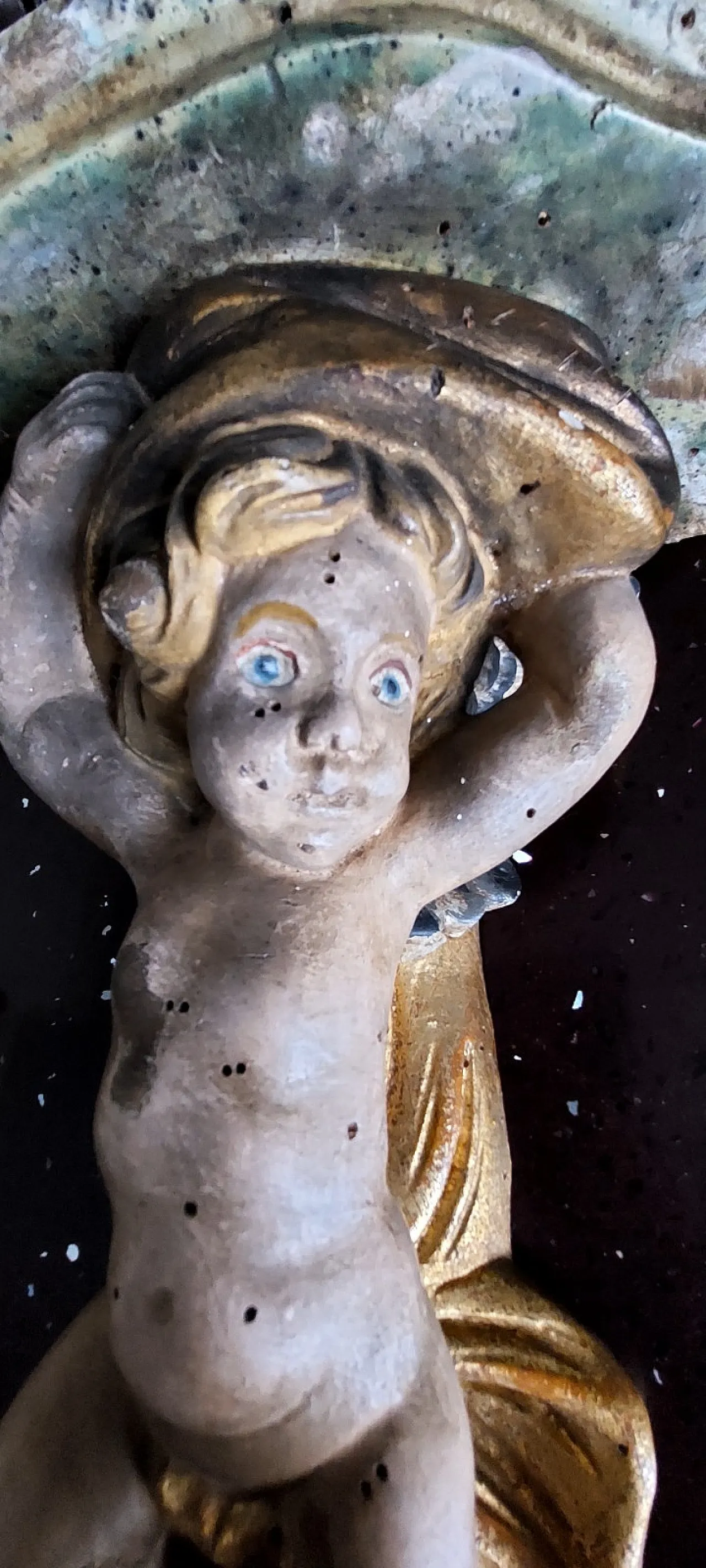 Pair of carved wooden shelves with angels, early 20th century 5