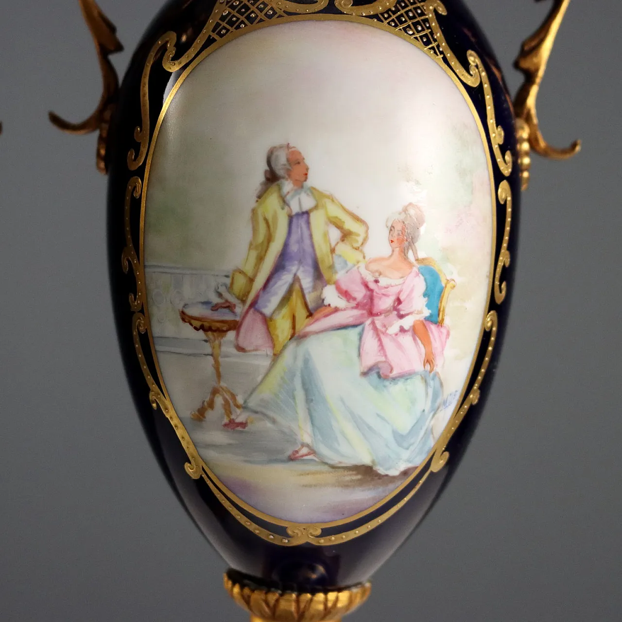 Triptych of porcelain and gilded bronze vases, 20th century 5