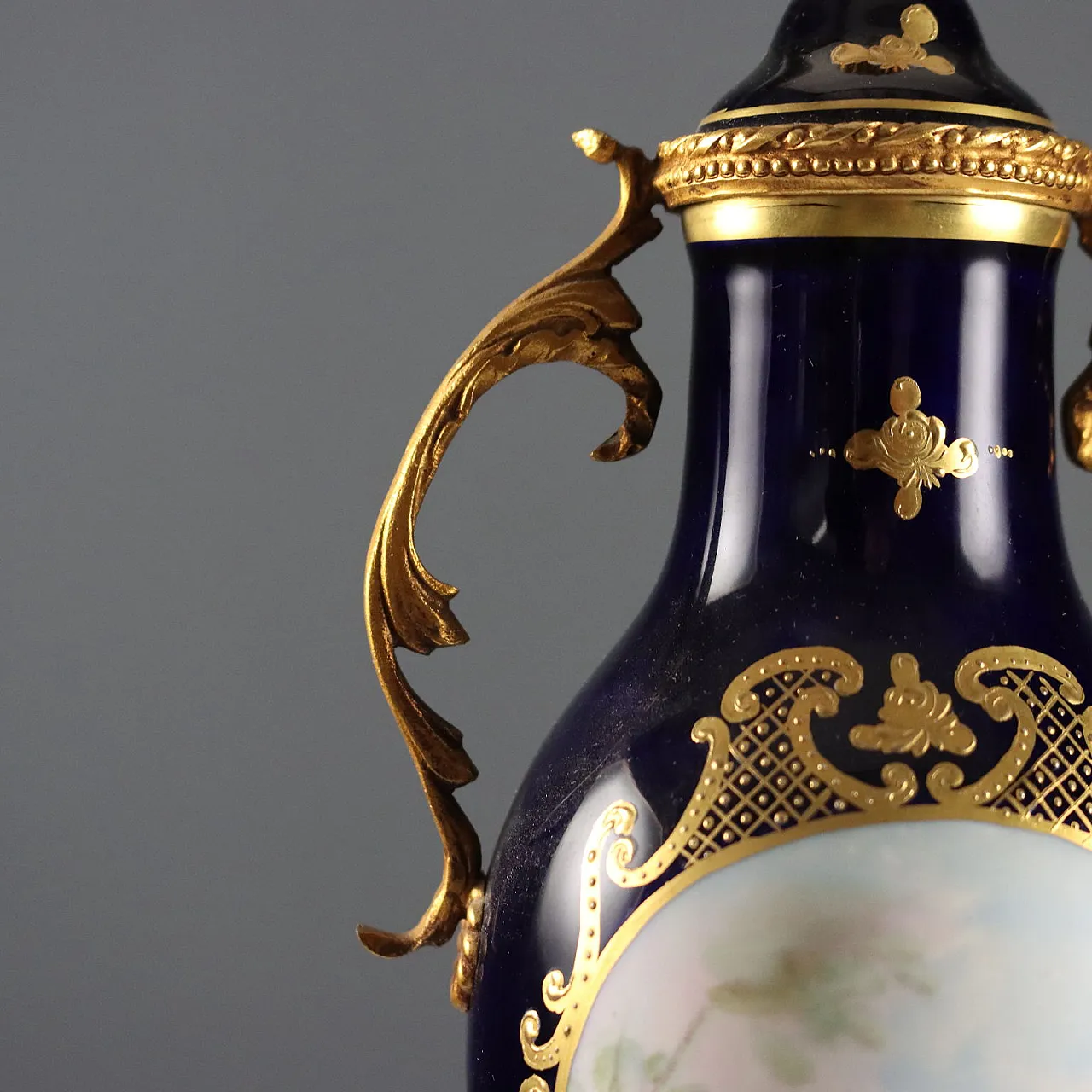 Triptych of porcelain and gilded bronze vases, 20th century 9