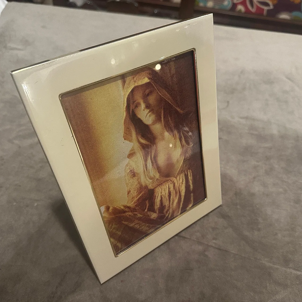 Brass and cream lacquered metal picture frame, 1970s 10