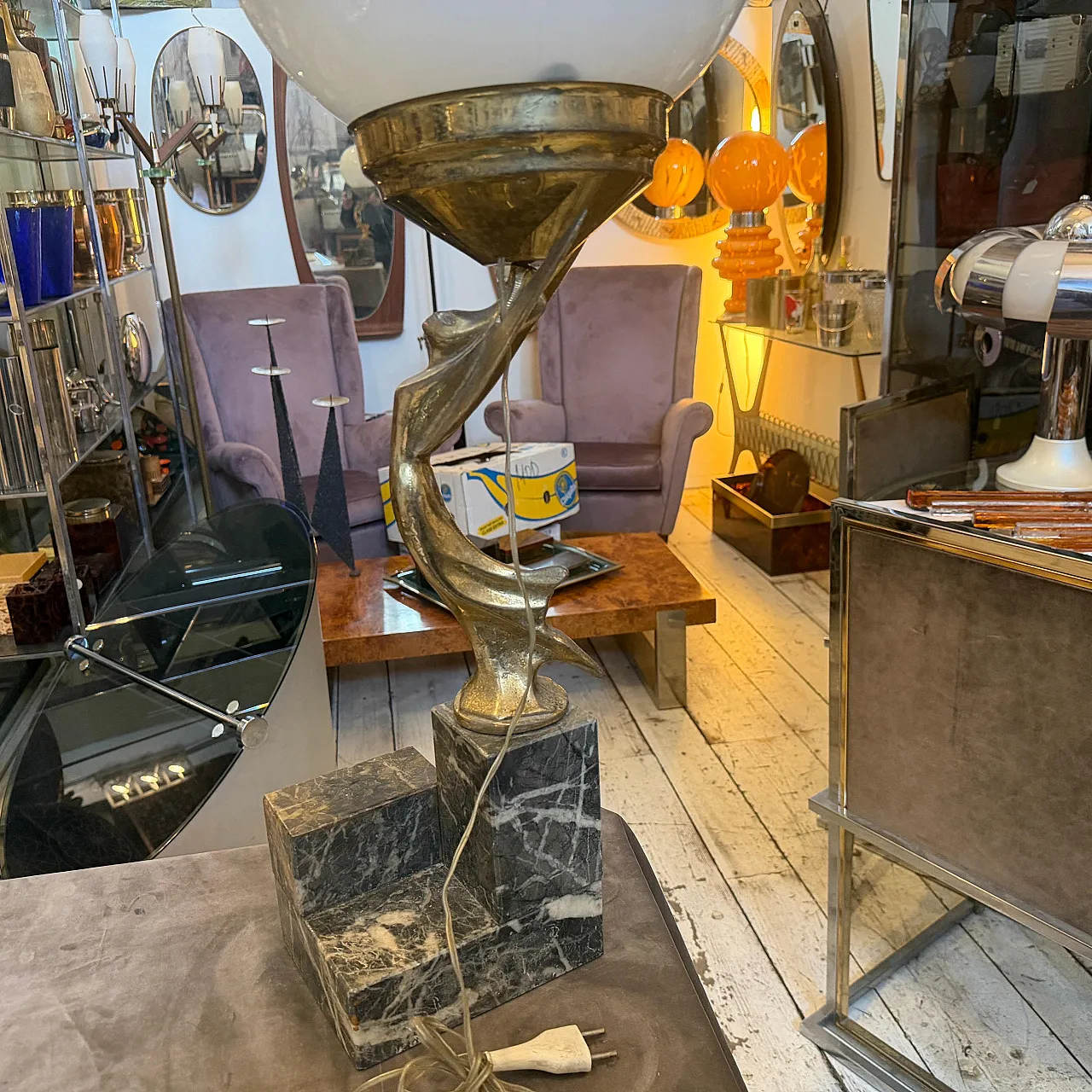 Marble, gilded metal and milk glass table lamp, 1930s 11