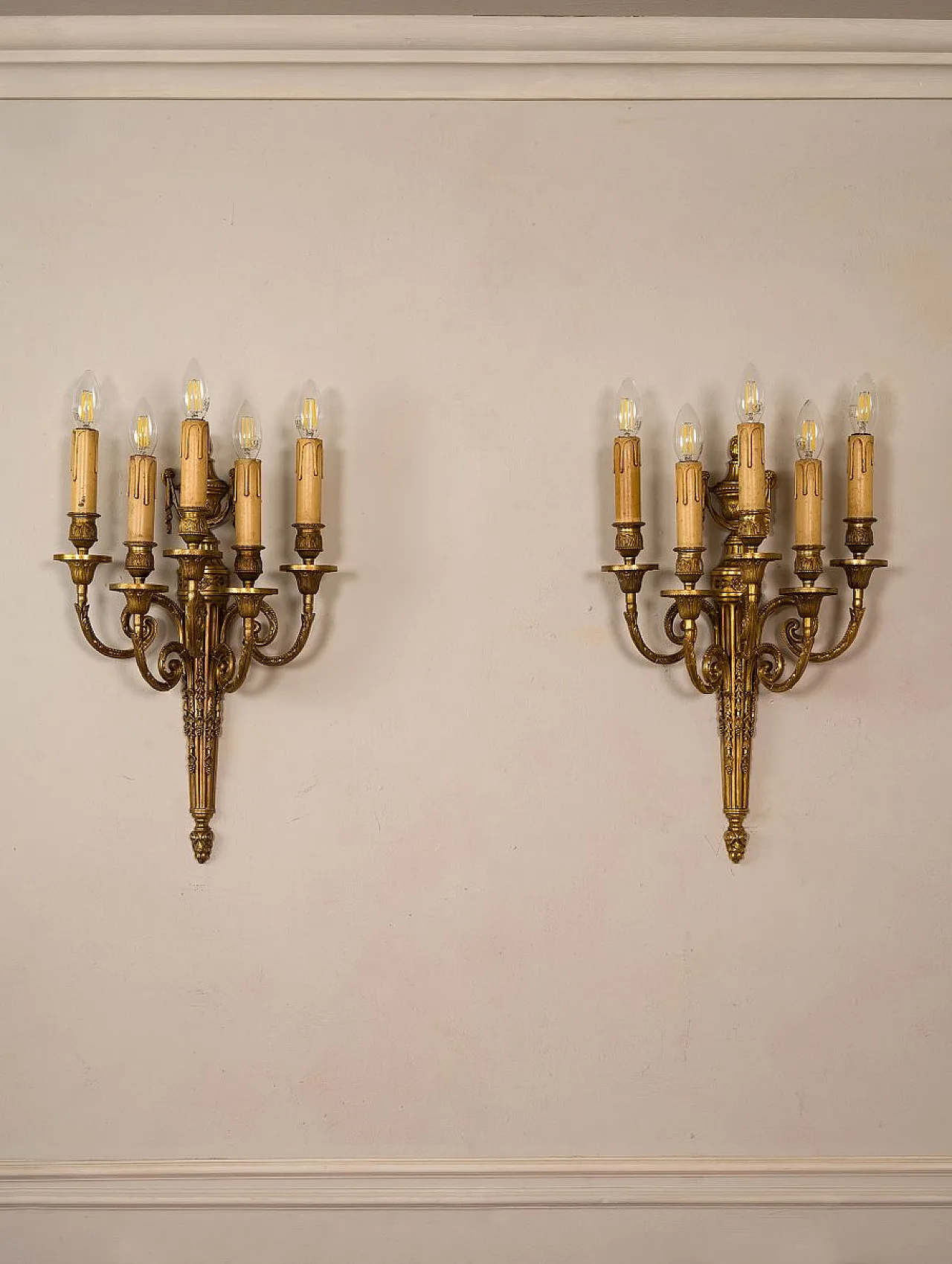 Pair of Empire style wall lights in Chiseled Bronze, 1940s 3