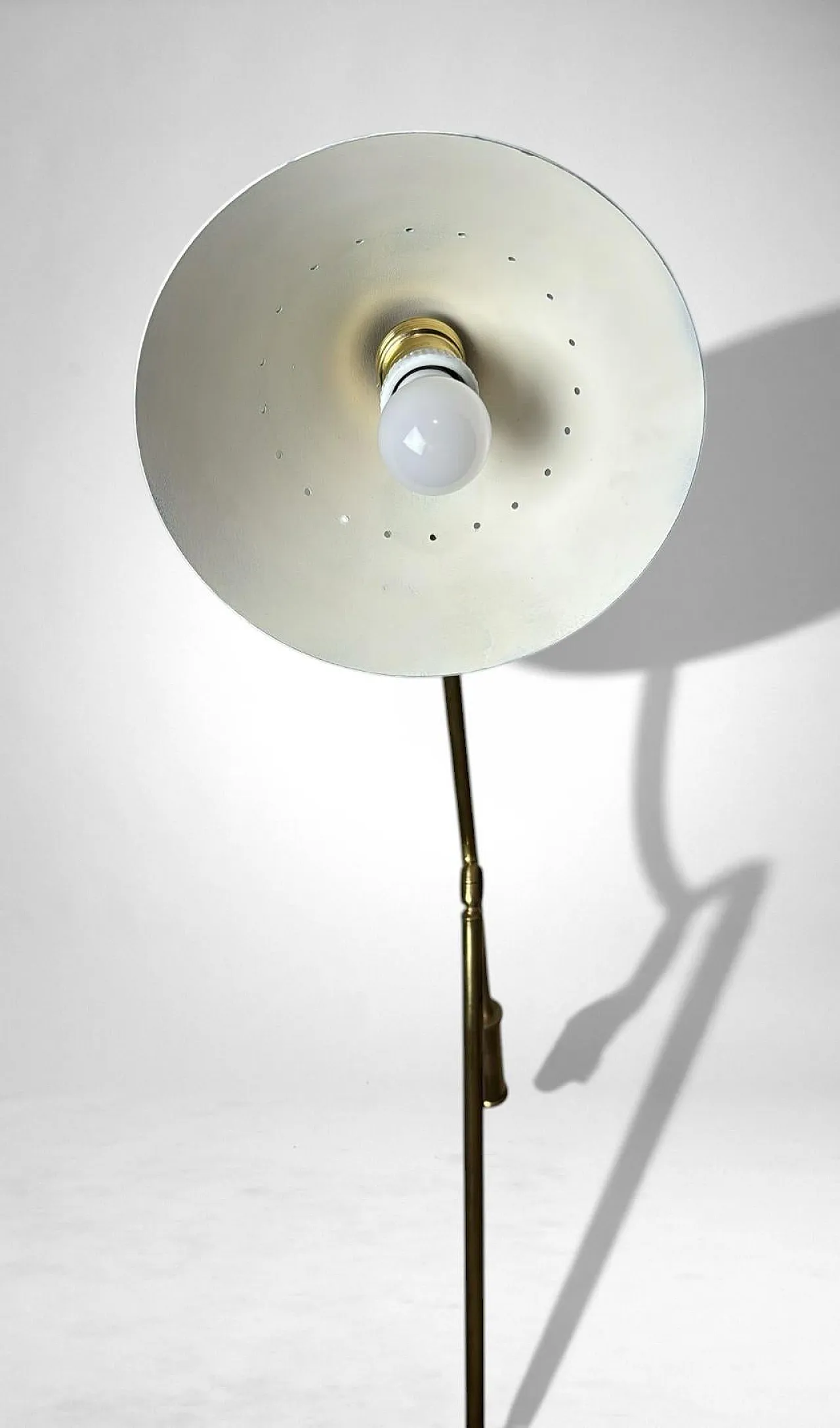 Lampada da terra regolabile in ottone con base in pietra, '900 12