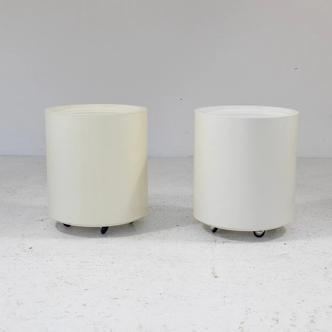 Paoir of Valletto Tondo Alto Containers on Wheels from Valenti, 1970s 2