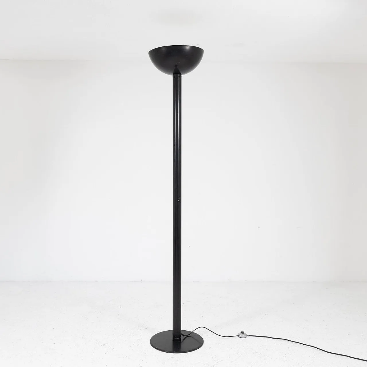 Steerable and extendable Luci floor lamp, 1980s 9