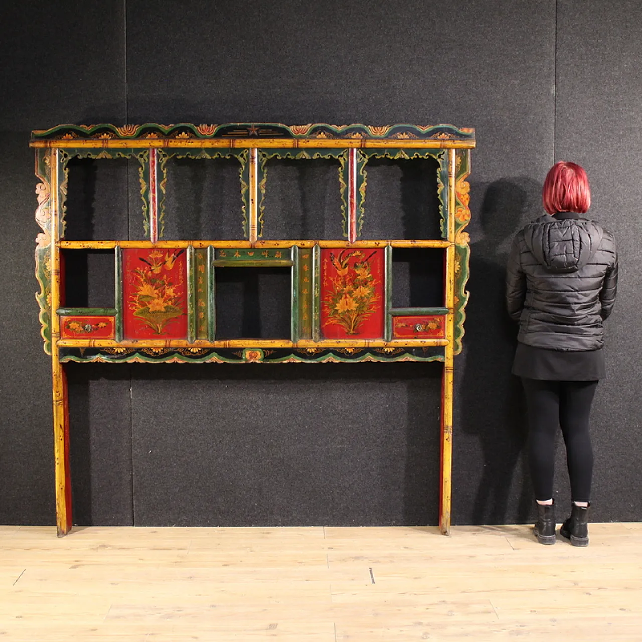 Lacquered and painted Chinese bed headboard, 20th century 2