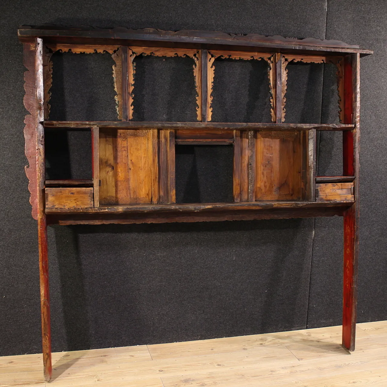 Lacquered and painted Chinese bed headboard, 20th century 9