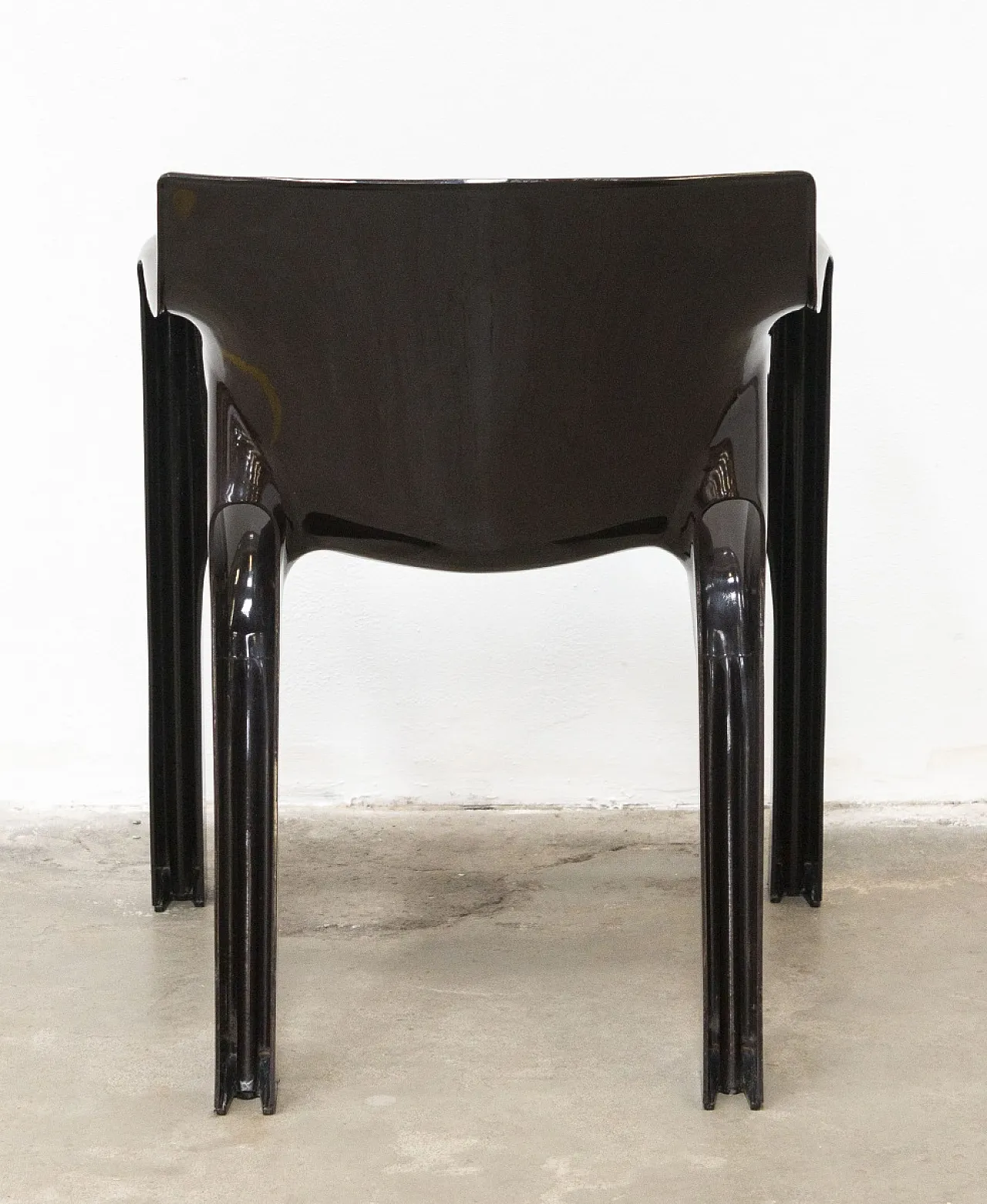 Sedia Gaudì di Vico Magistretti per Artemide, anni '70 6