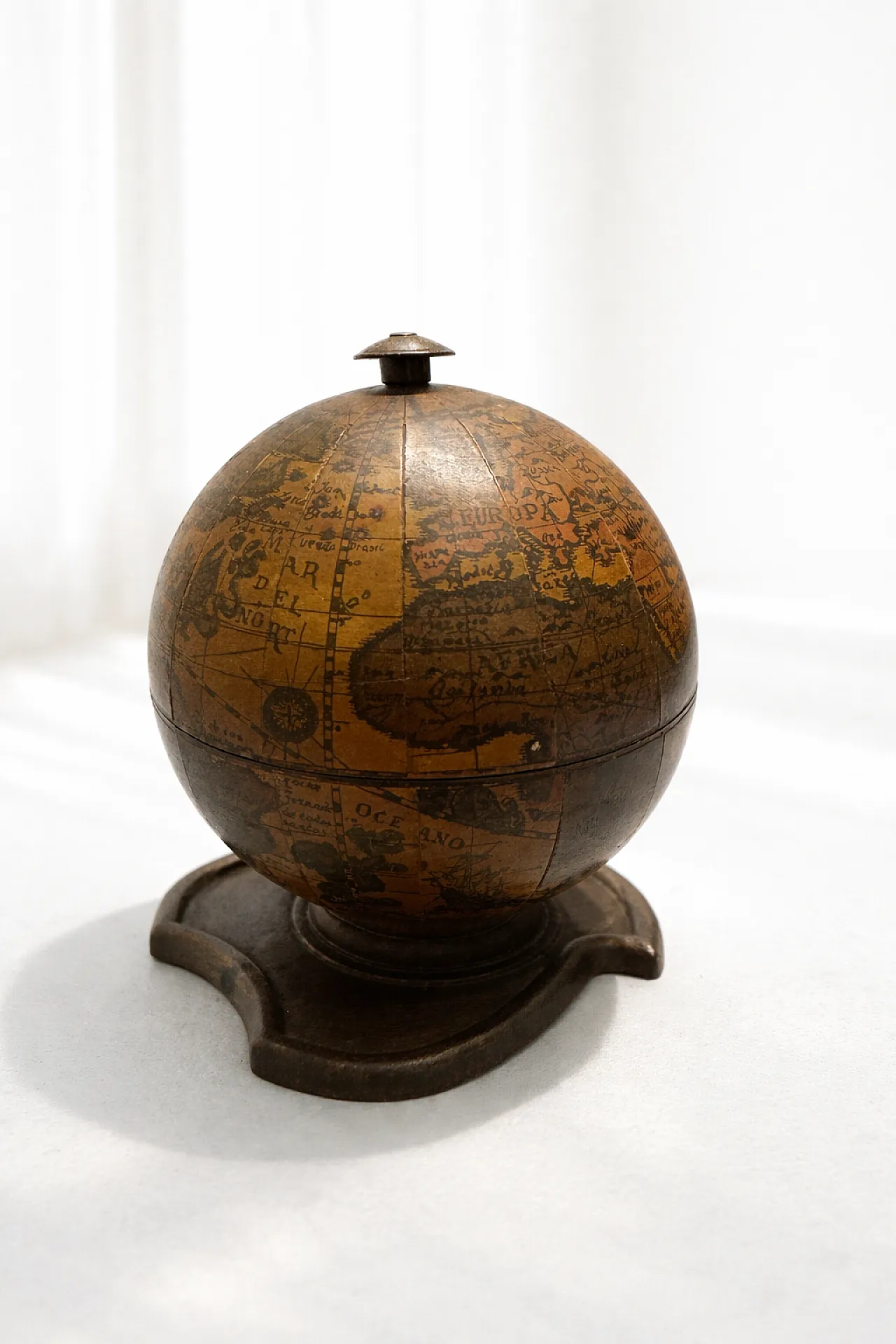 Svuotatasche Mappamondo, anni '70 1