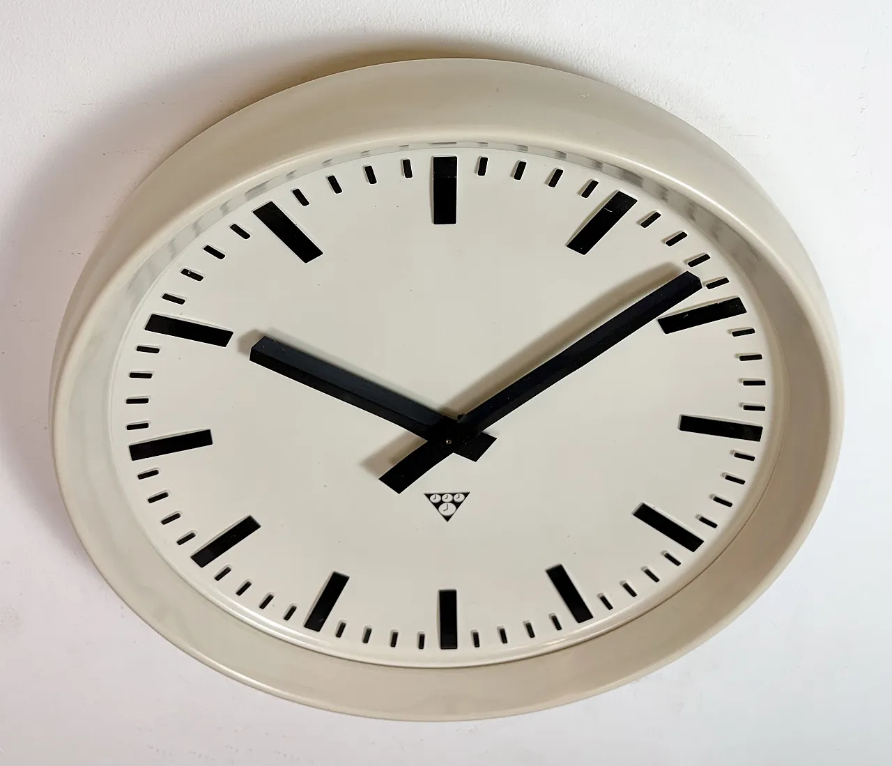 Large Industrial Bakelite Factory Wall Clock from Pragotron, 1960s 6