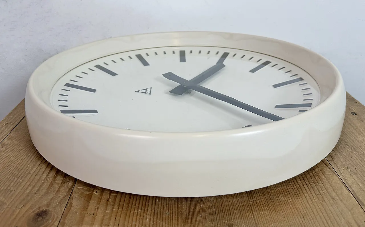 Large Industrial Bakelite Factory Wall Clock from Pragotron, 1960s 12