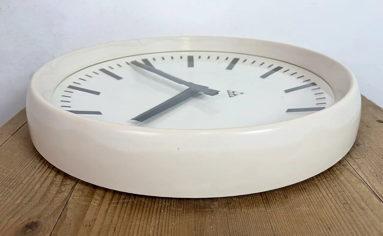 Large Industrial Bakelite Factory Wall Clock from Pragotron, 1960s 14