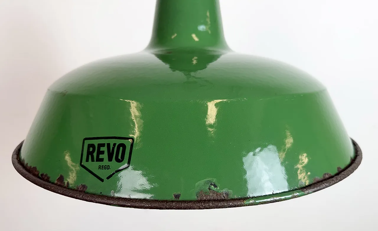 Lampada a sospensione industriale smaltata verde di Revo, anni '50 5