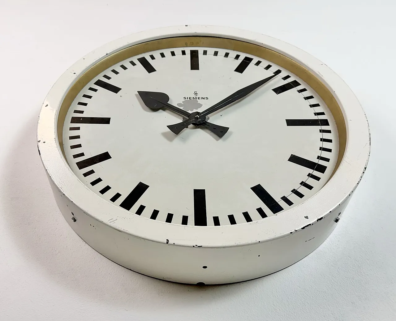 Large White Industrial Factory Wall Clock from Siemens, 1950s 7
