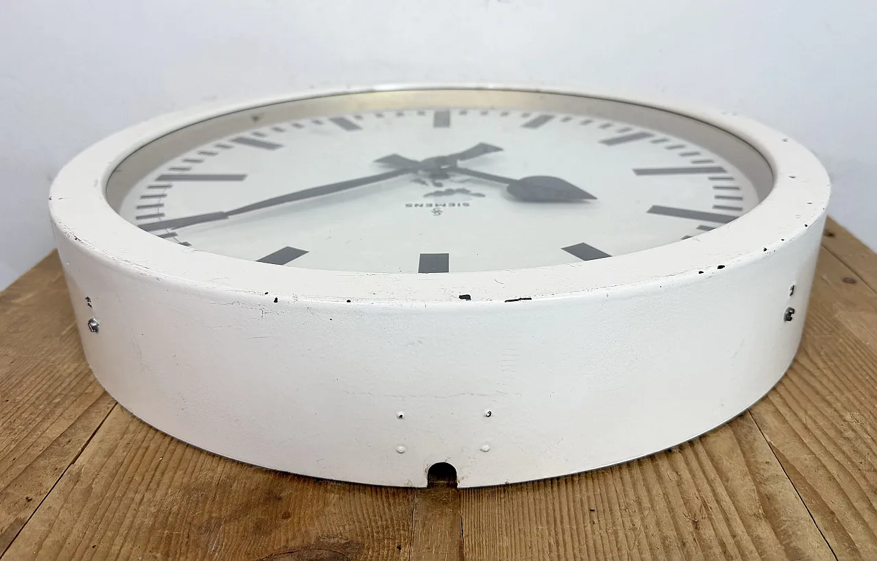 Large White Industrial Factory Wall Clock from Siemens, 1950s 13