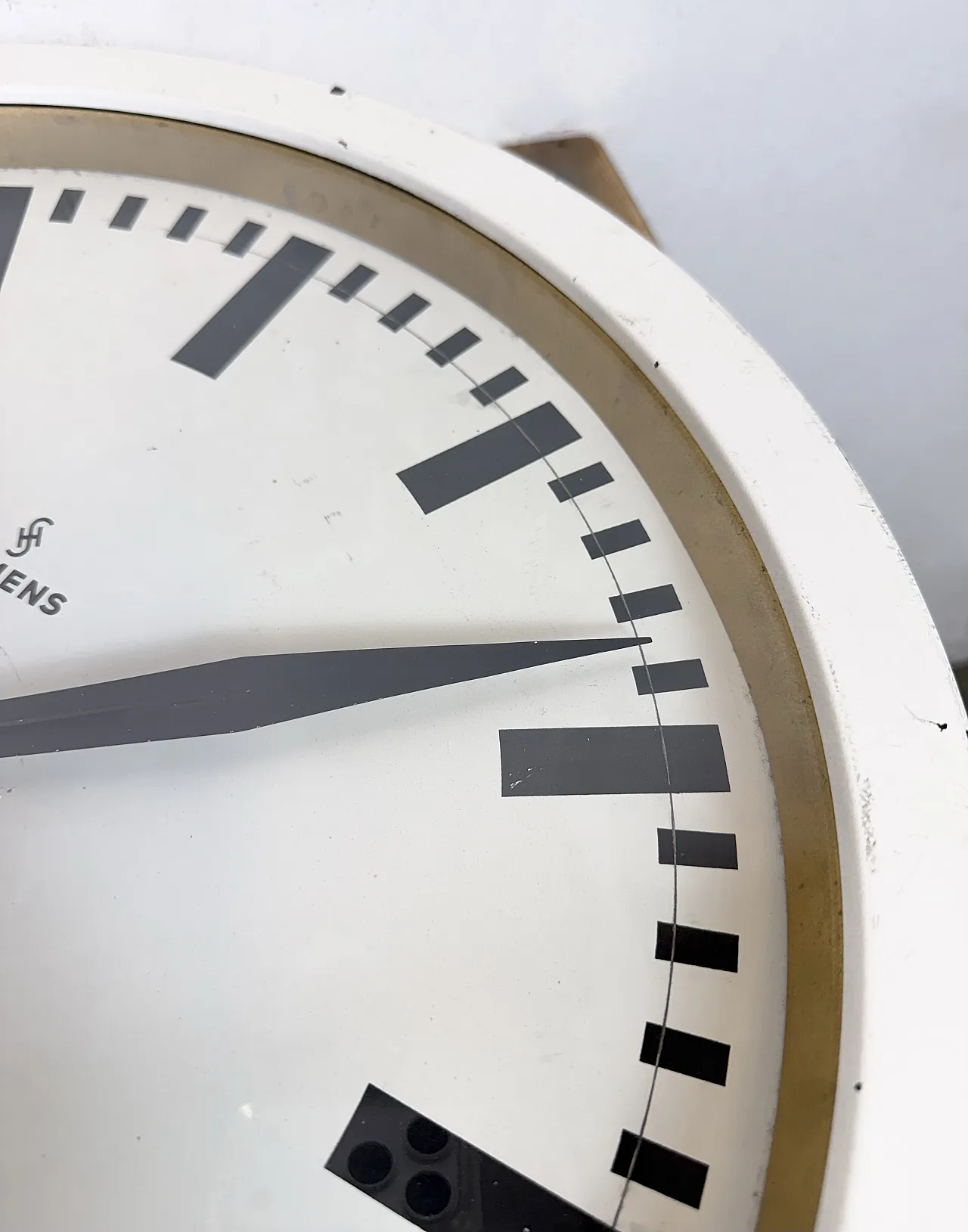 Large White Industrial Factory Wall Clock from Siemens, 1950s 16