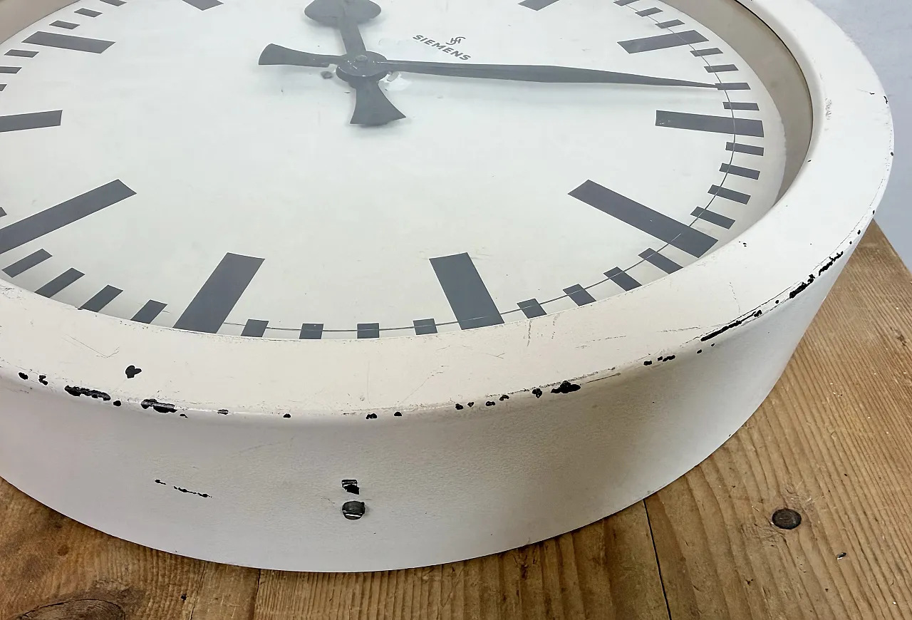 Large White Industrial Factory Wall Clock from Siemens, 1950s 17