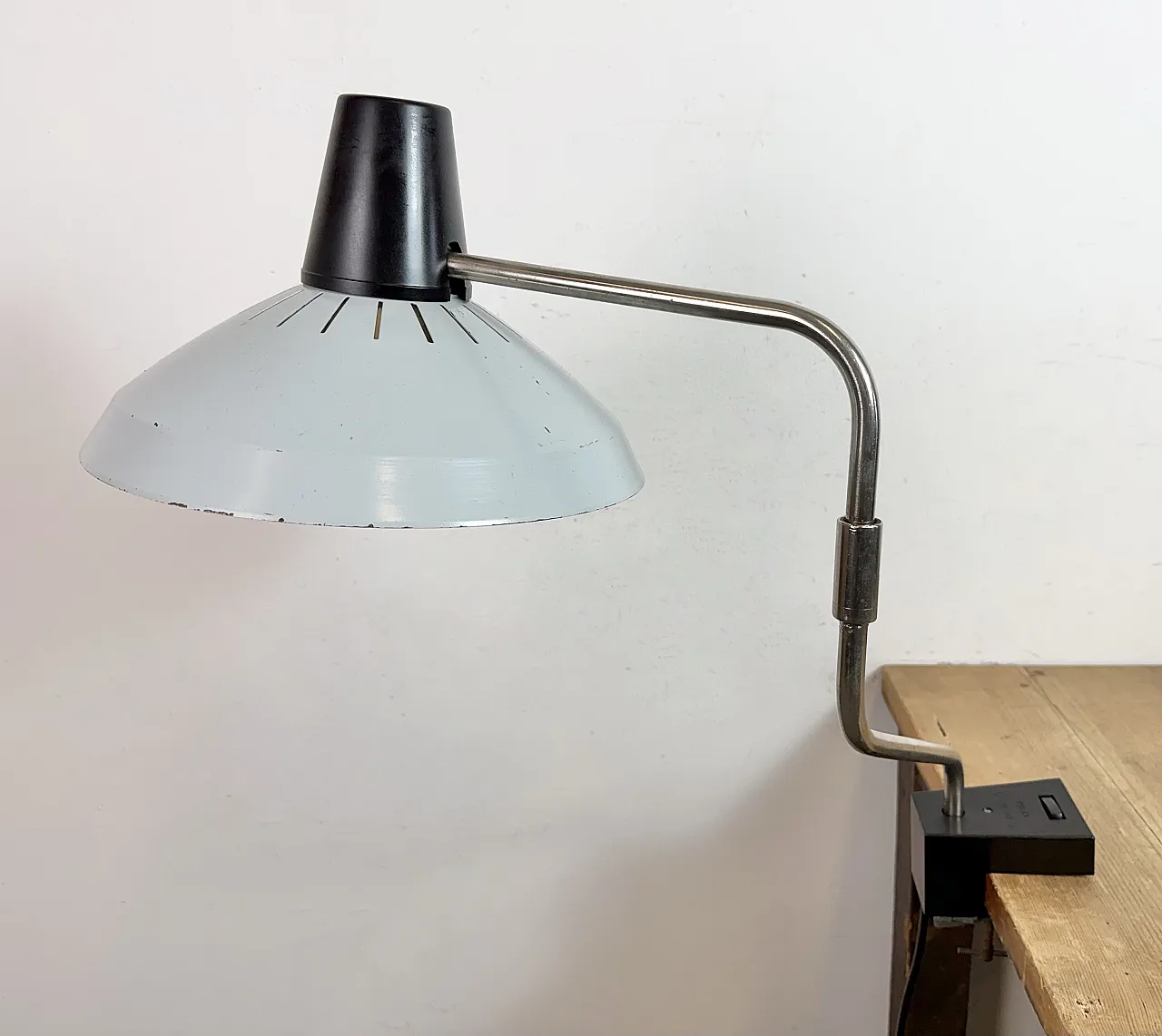 Lampada da scrivania da ufficio industriale grigia di Elektrosvit, anni '70 13