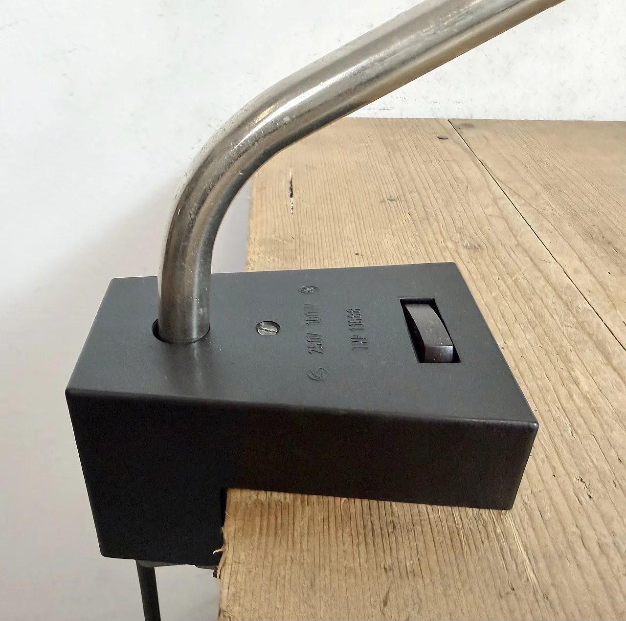 Lampada da scrivania da ufficio industriale grigia di Elektrosvit, anni '70 15