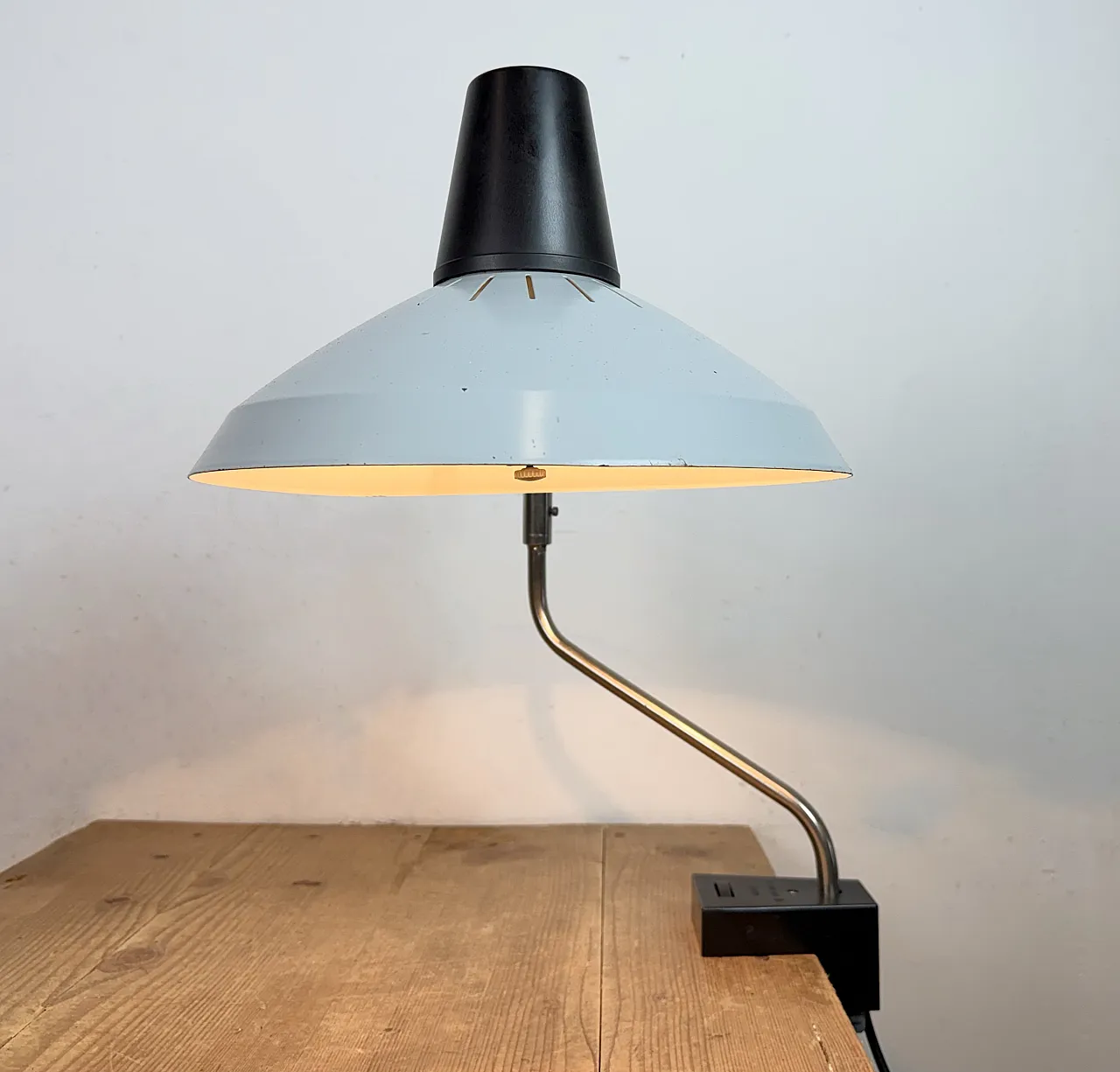 Lampada da scrivania da ufficio industriale grigia di Elektrosvit, anni '70 19