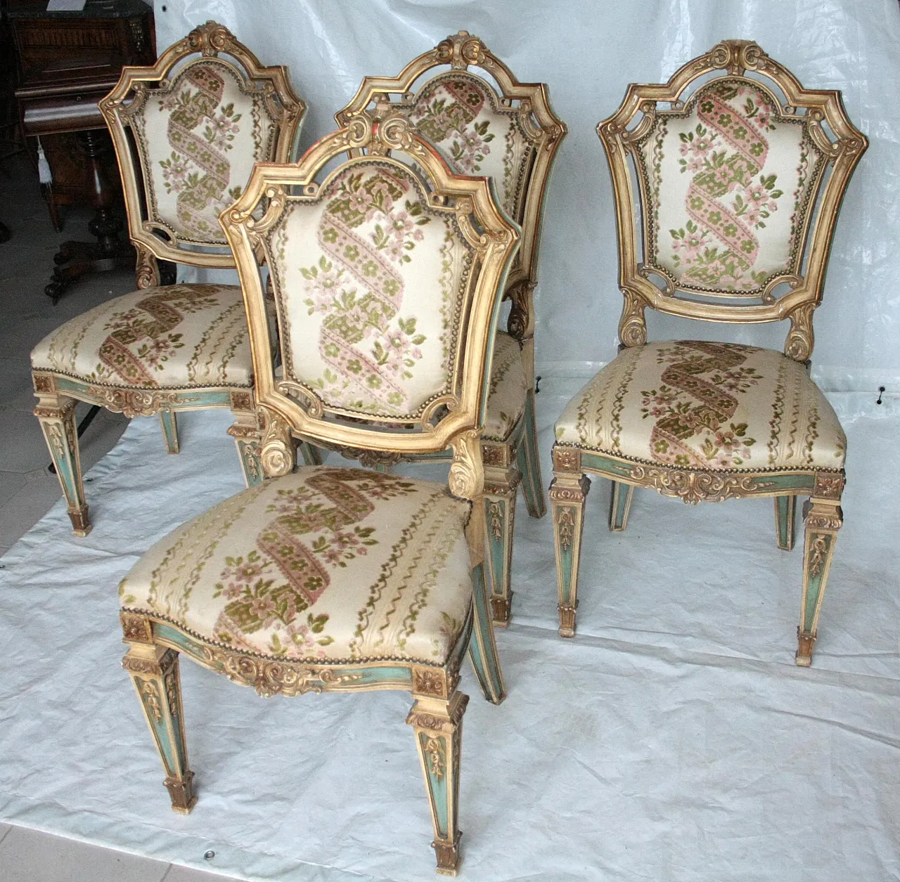 4 Chairs in Napoleon III style, late 19th century 2