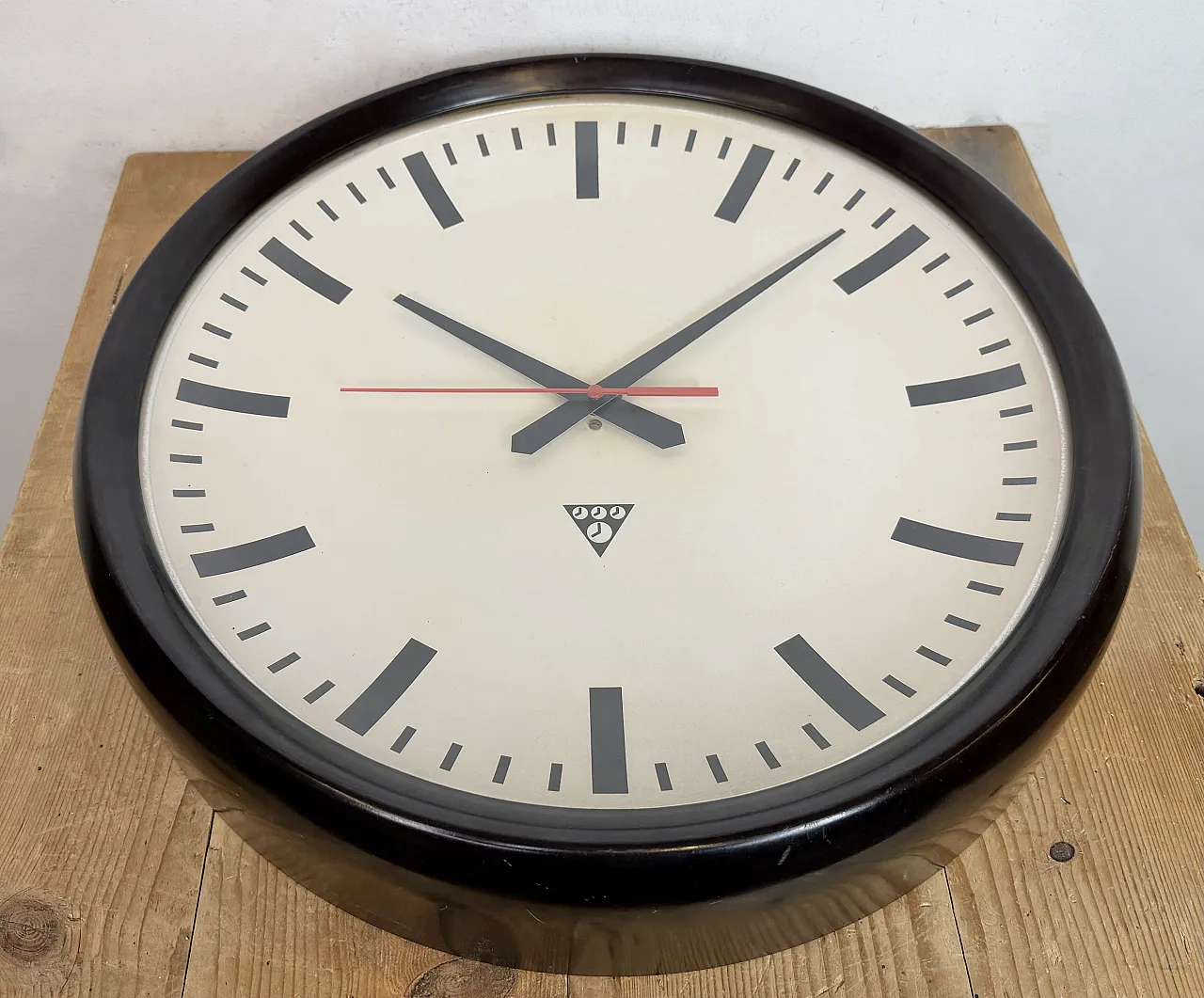 Large Industrial Bakelite Factory Wall Clock from Pragotron, 1950s 10