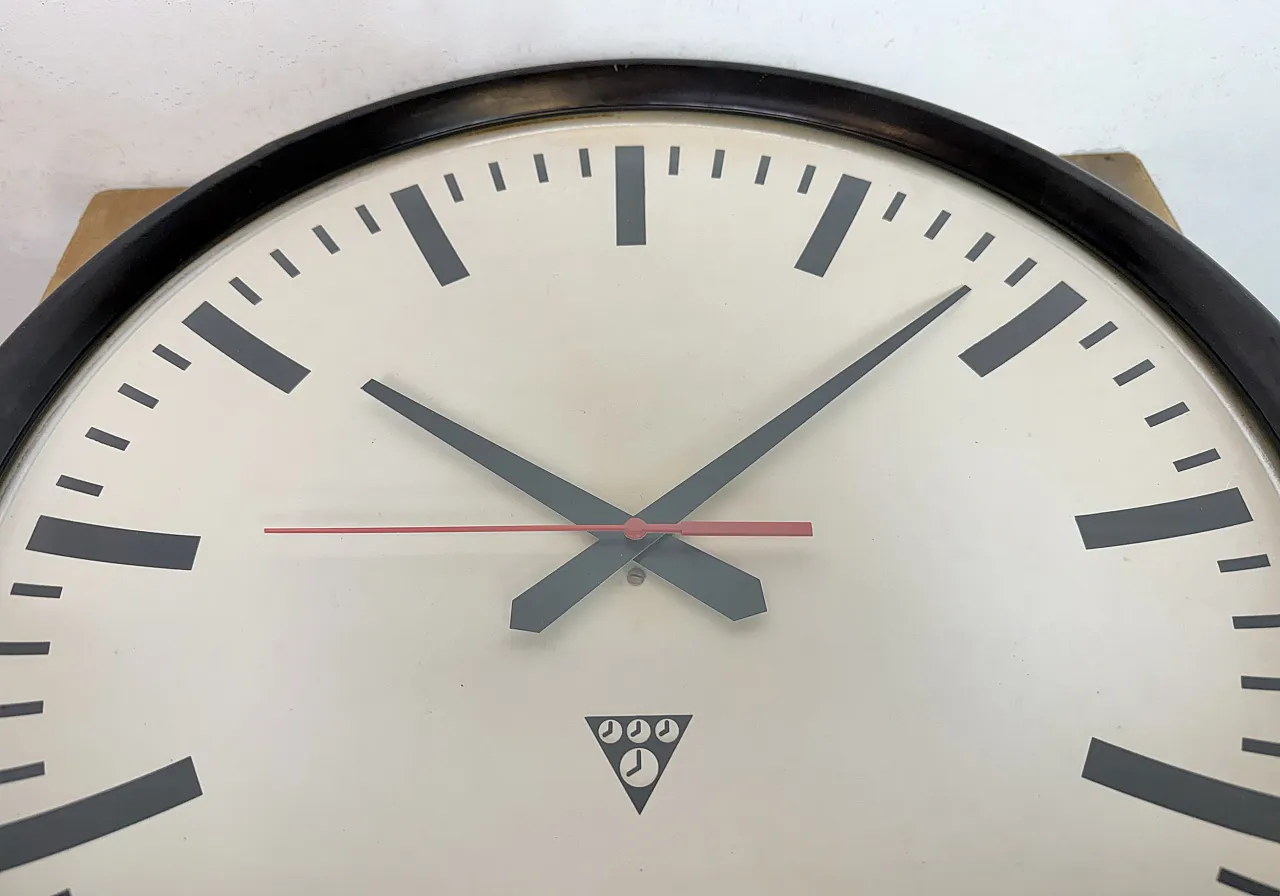 Large Industrial Bakelite Factory Wall Clock from Pragotron, 1950s 11
