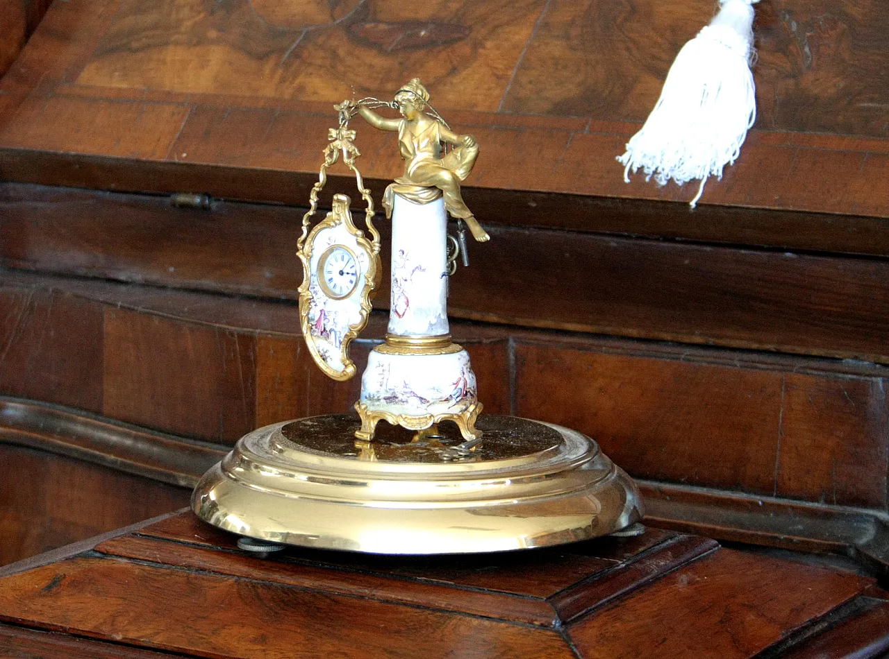 Art Deco bronze and enamel table clock, 19th century 5