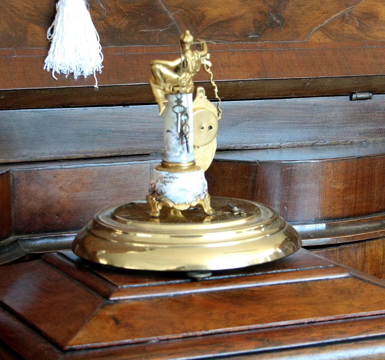 Art Deco bronze and enamel table clock, 19th century 8