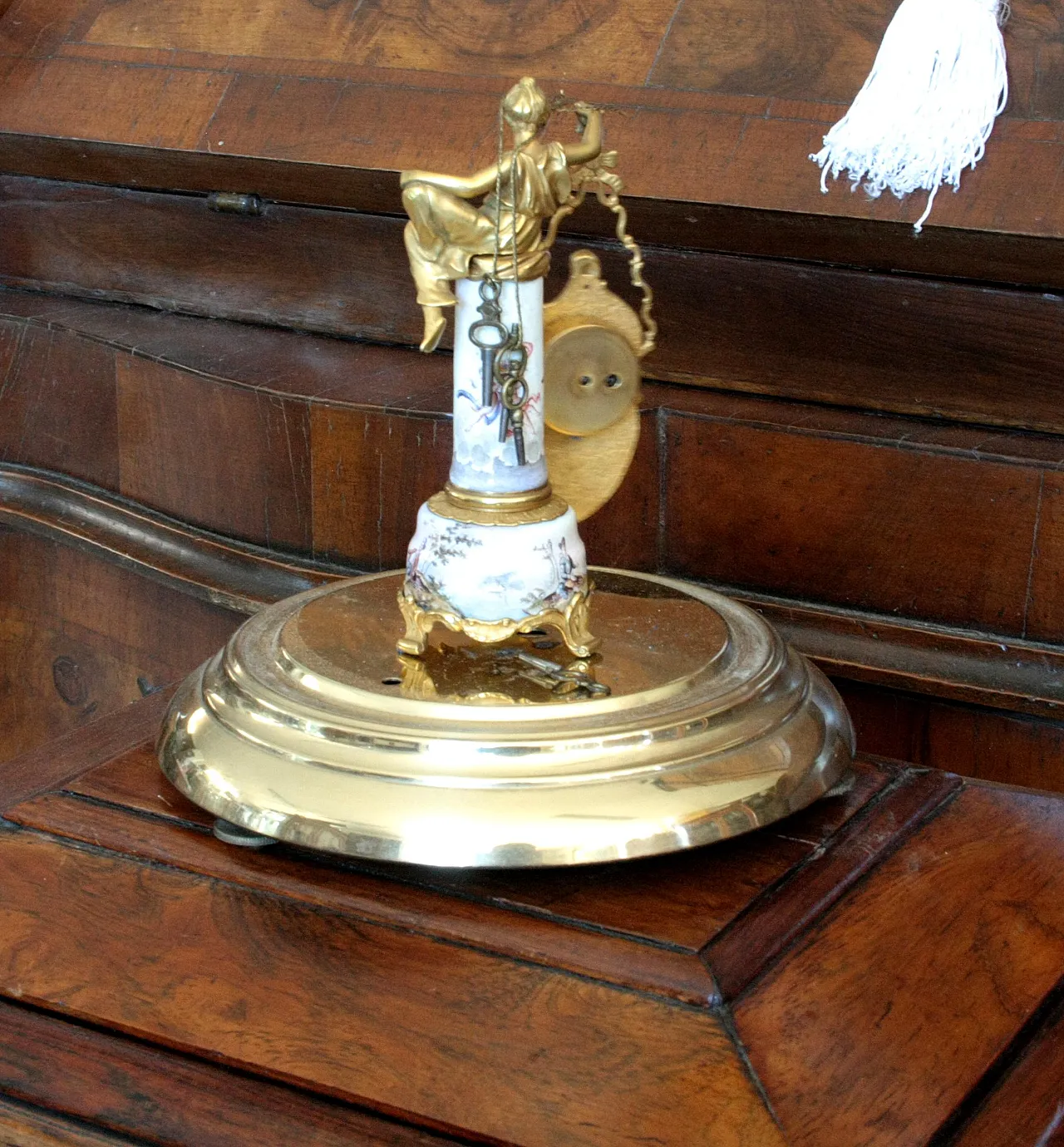 Art Deco bronze and enamel table clock, 19th century 14