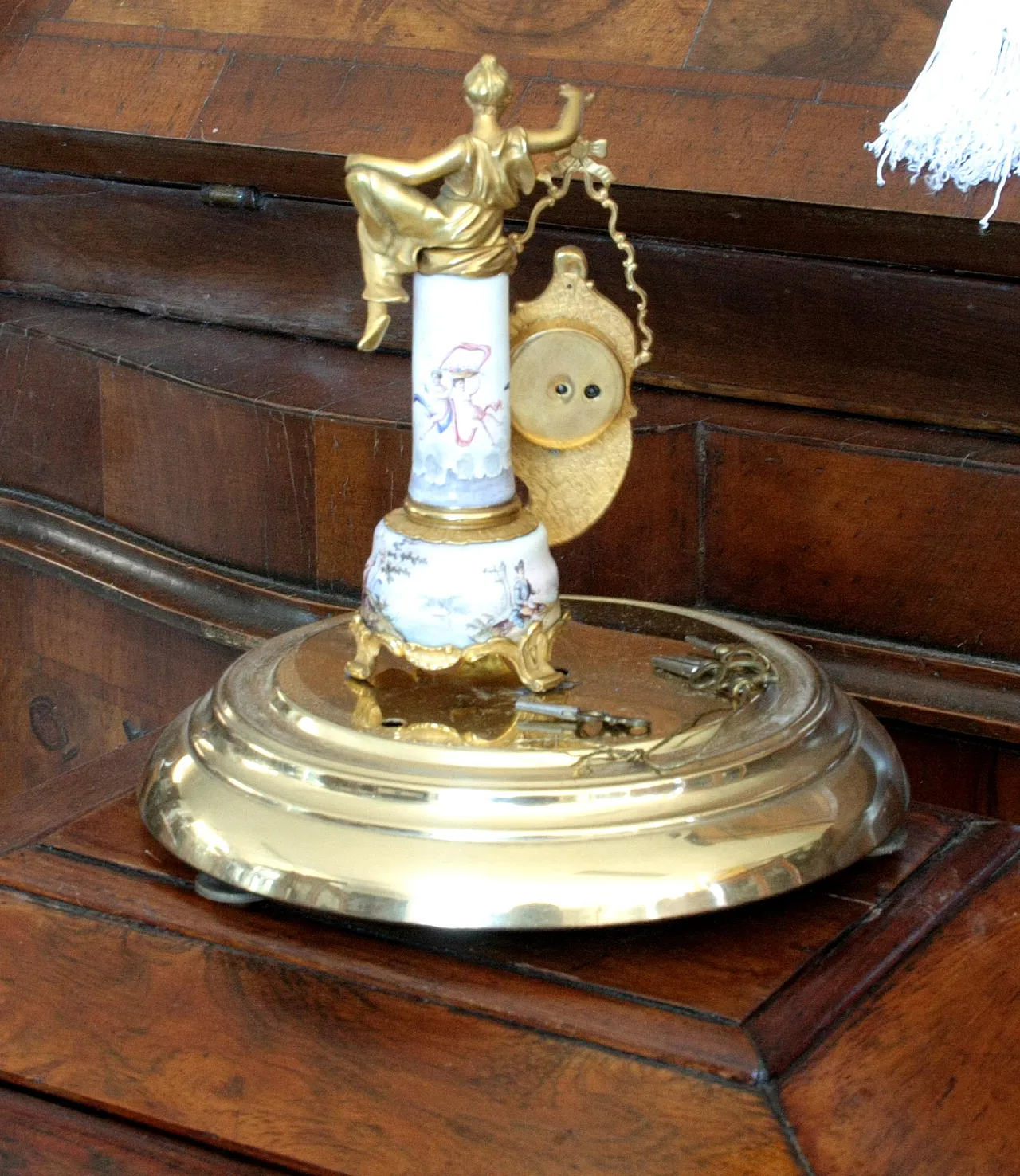 Art Deco bronze and enamel table clock, 19th century 18