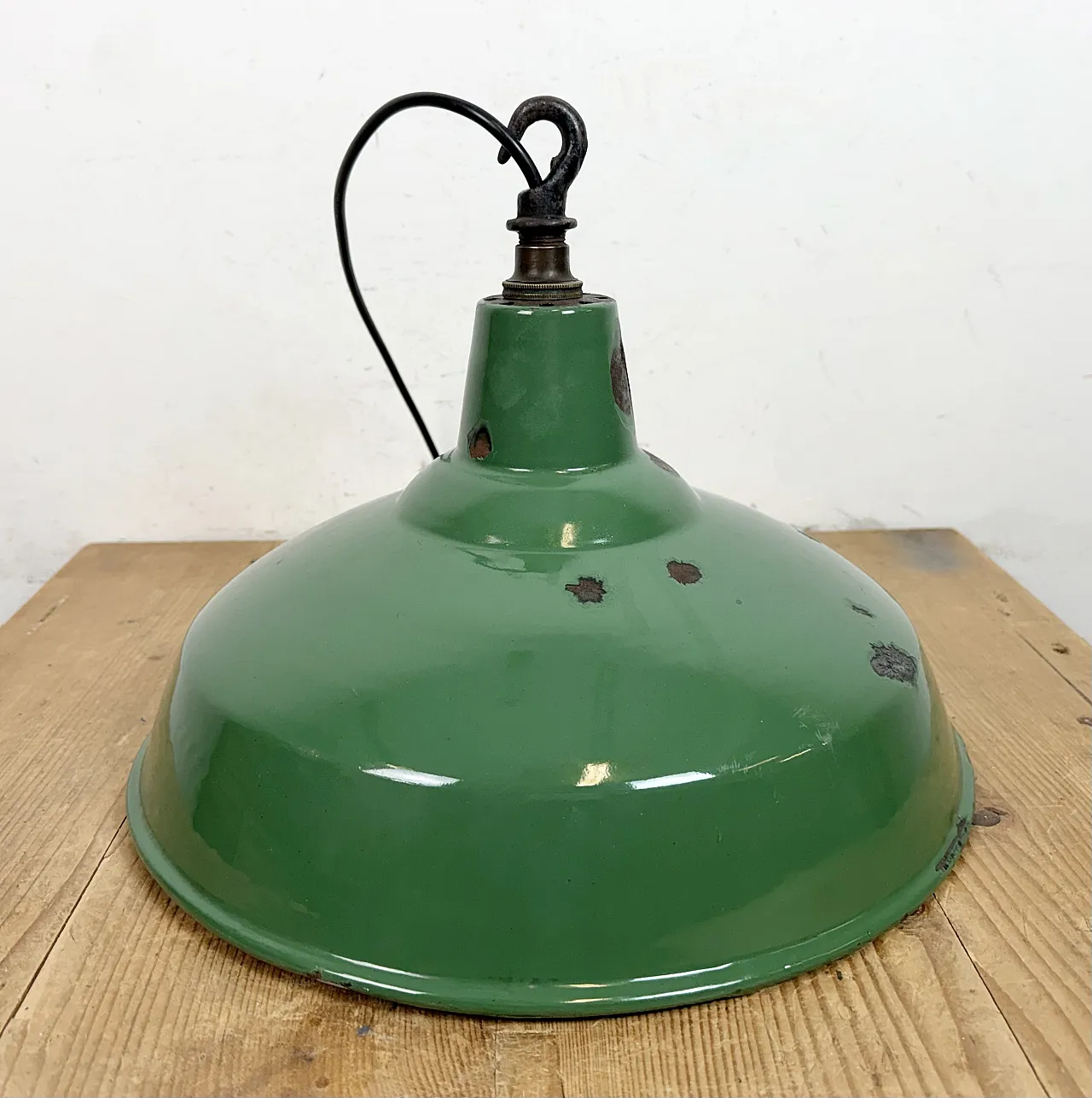 Industrial British Green Enamel Factory Pendant Lamp, 1960s 11