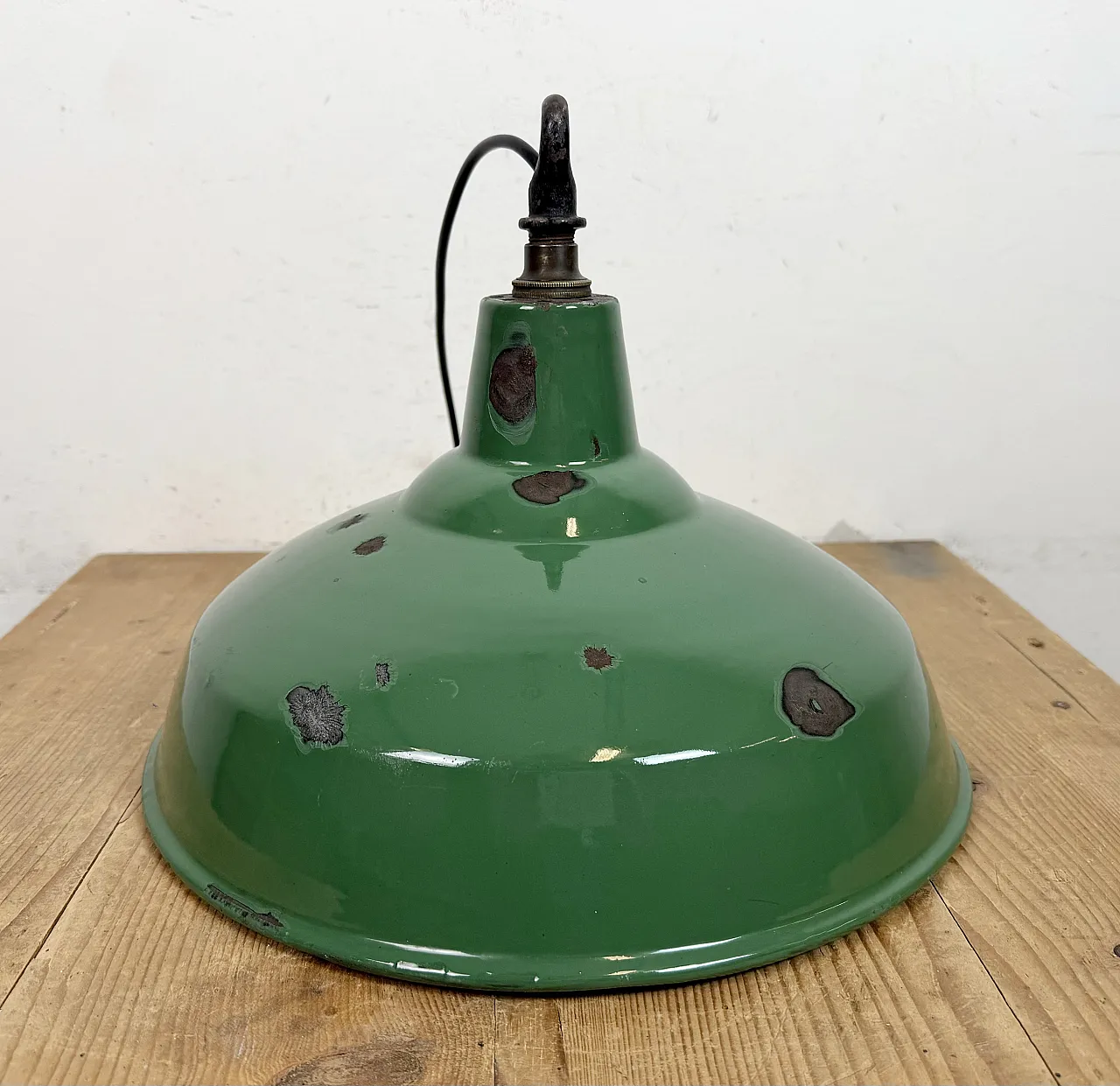 Industrial British Green Enamel Factory Pendant Lamp, 1960s 12