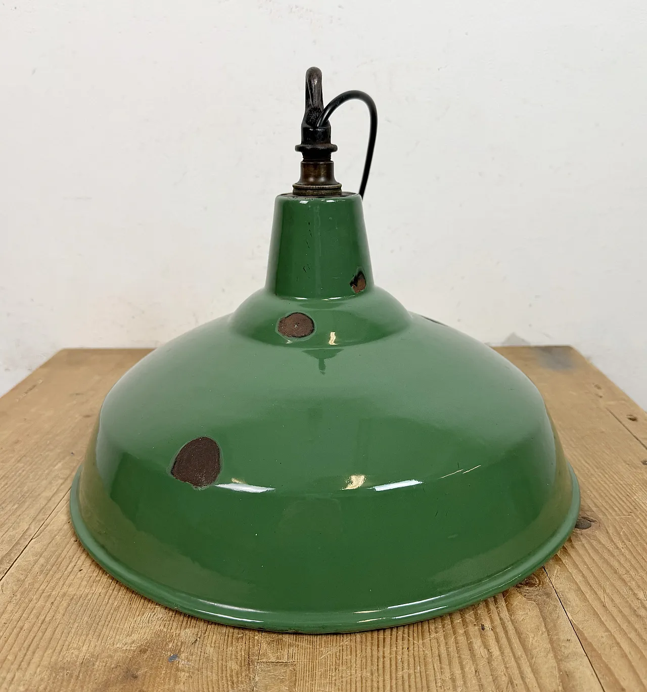 Industrial British Green Enamel Factory Pendant Lamp, 1960s 15